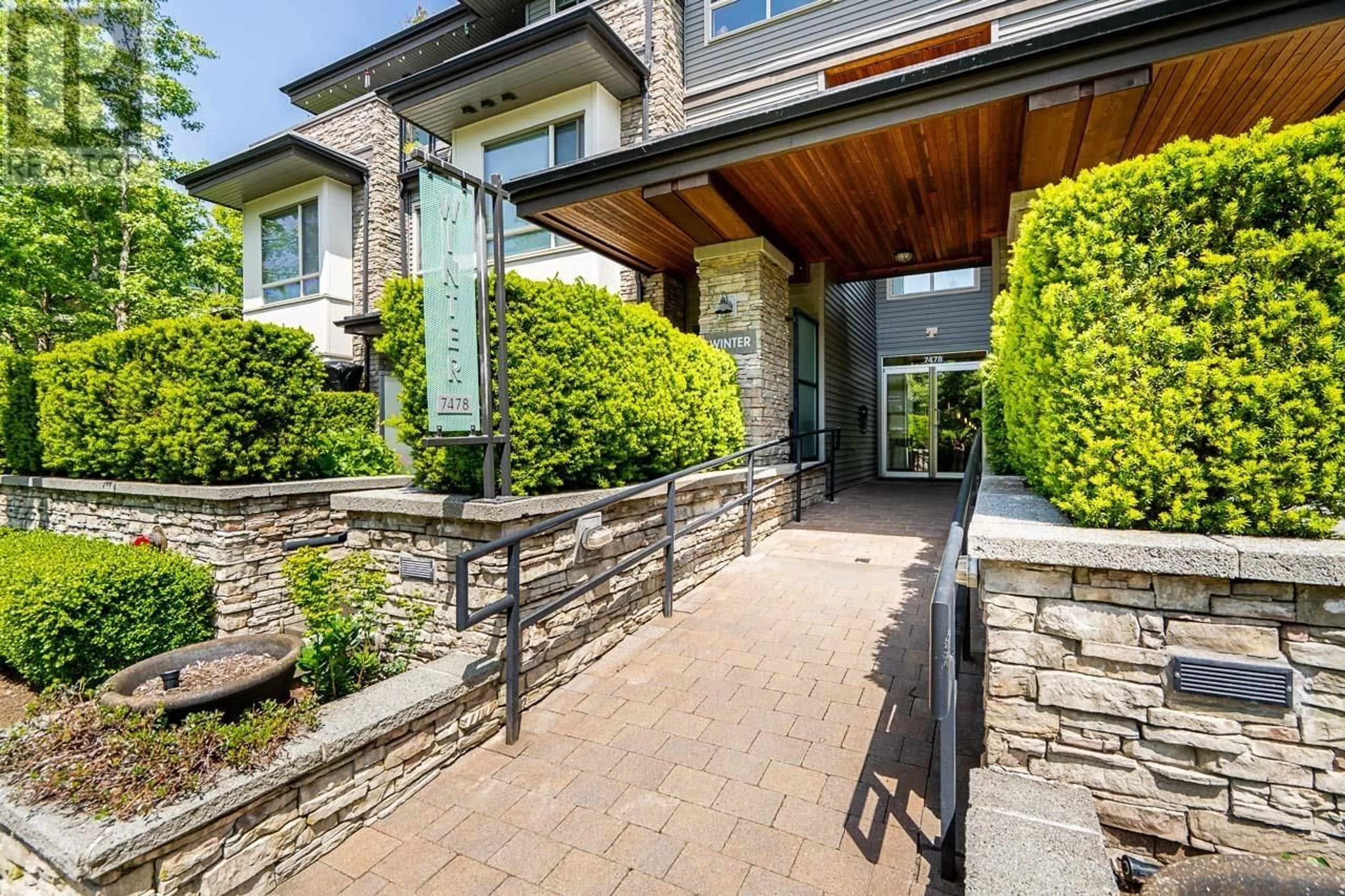 Unknown for 602 - 7478 BYRNEPARK WALK, Burnaby British Columbia V3N0B5