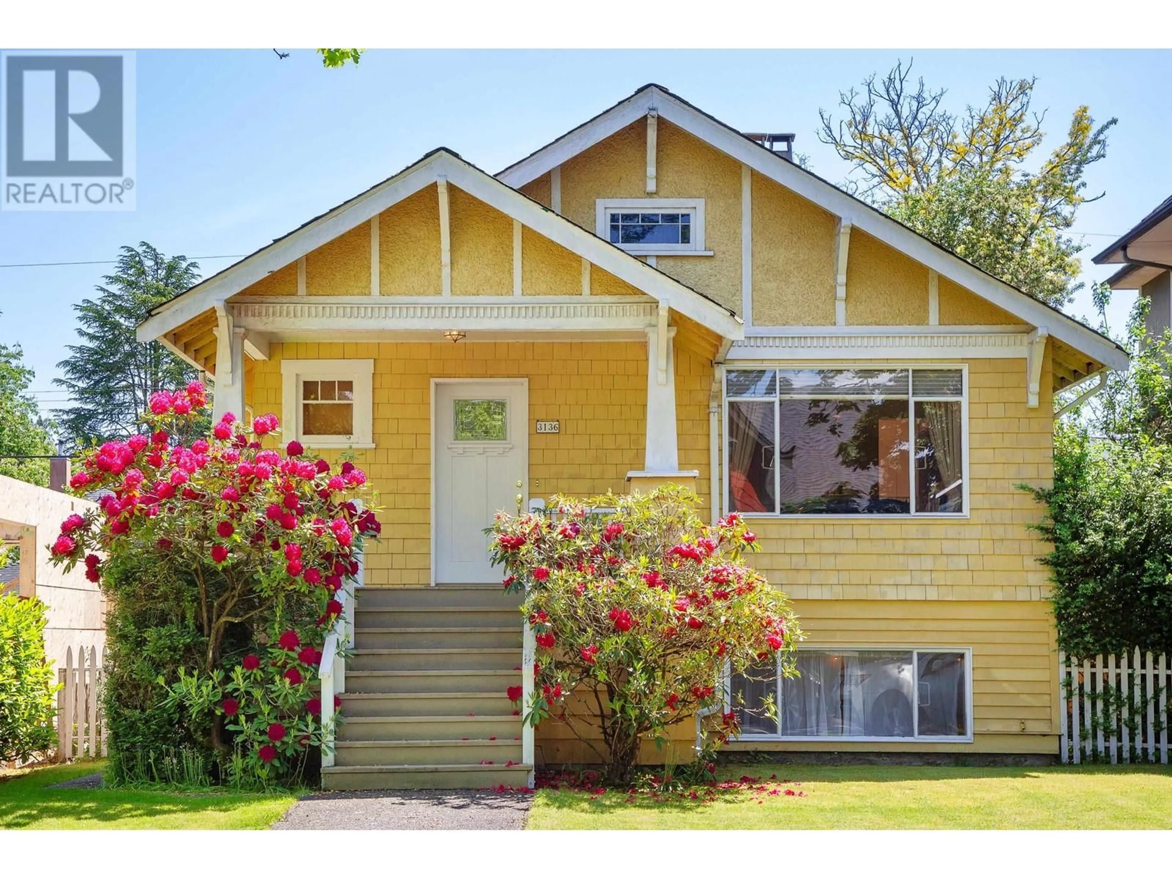Home with vinyl exterior material, street for 3136 11TH AVENUE, Vancouver British Columbia V6K2M7