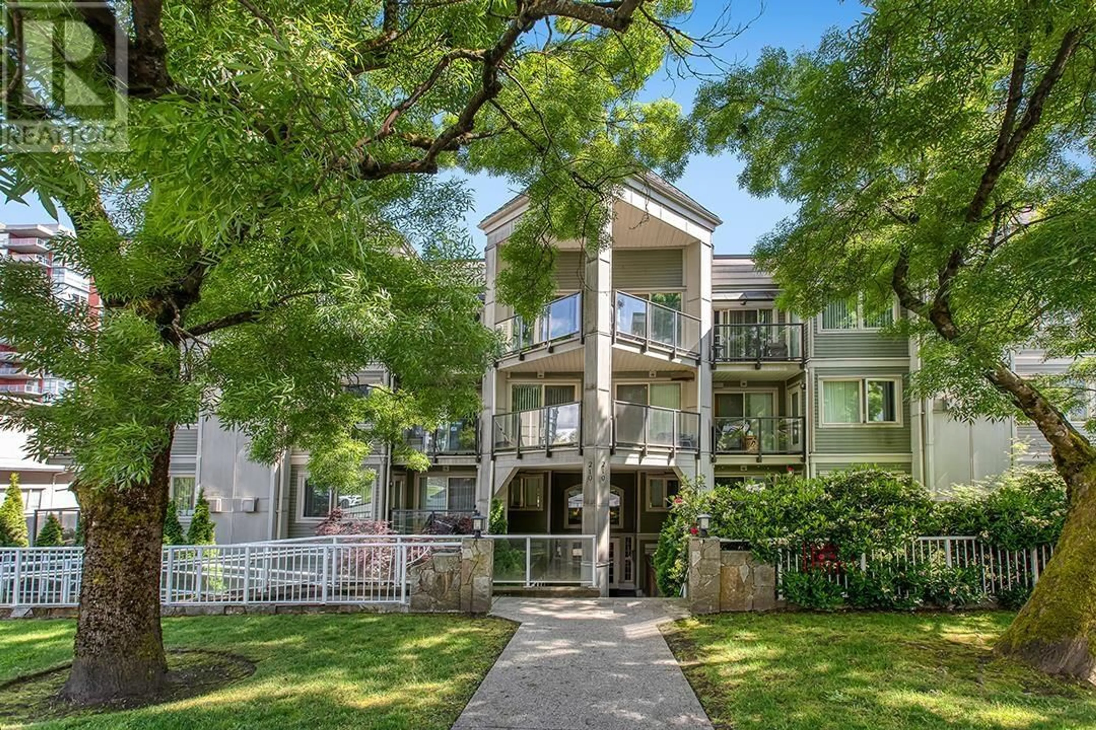 Patio, unknown for 301 - 210 CARNARVON STREET, New Westminster British Columbia V3L1B8