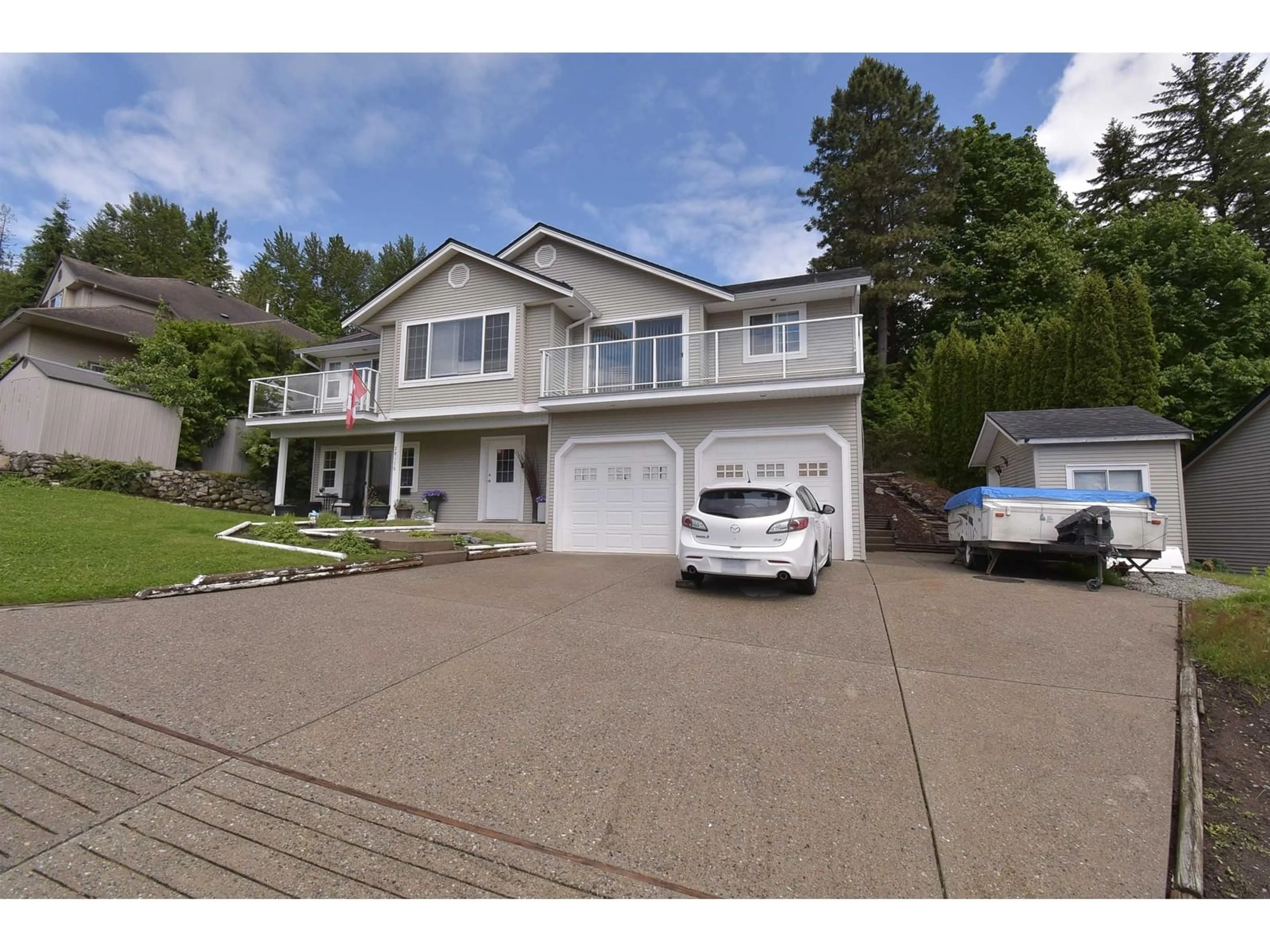 A pic from outside/outdoor area/front of a property/back of a property/a pic from drone, street for 36115 MARSHALL, Abbotsford British Columbia V3G2W9
