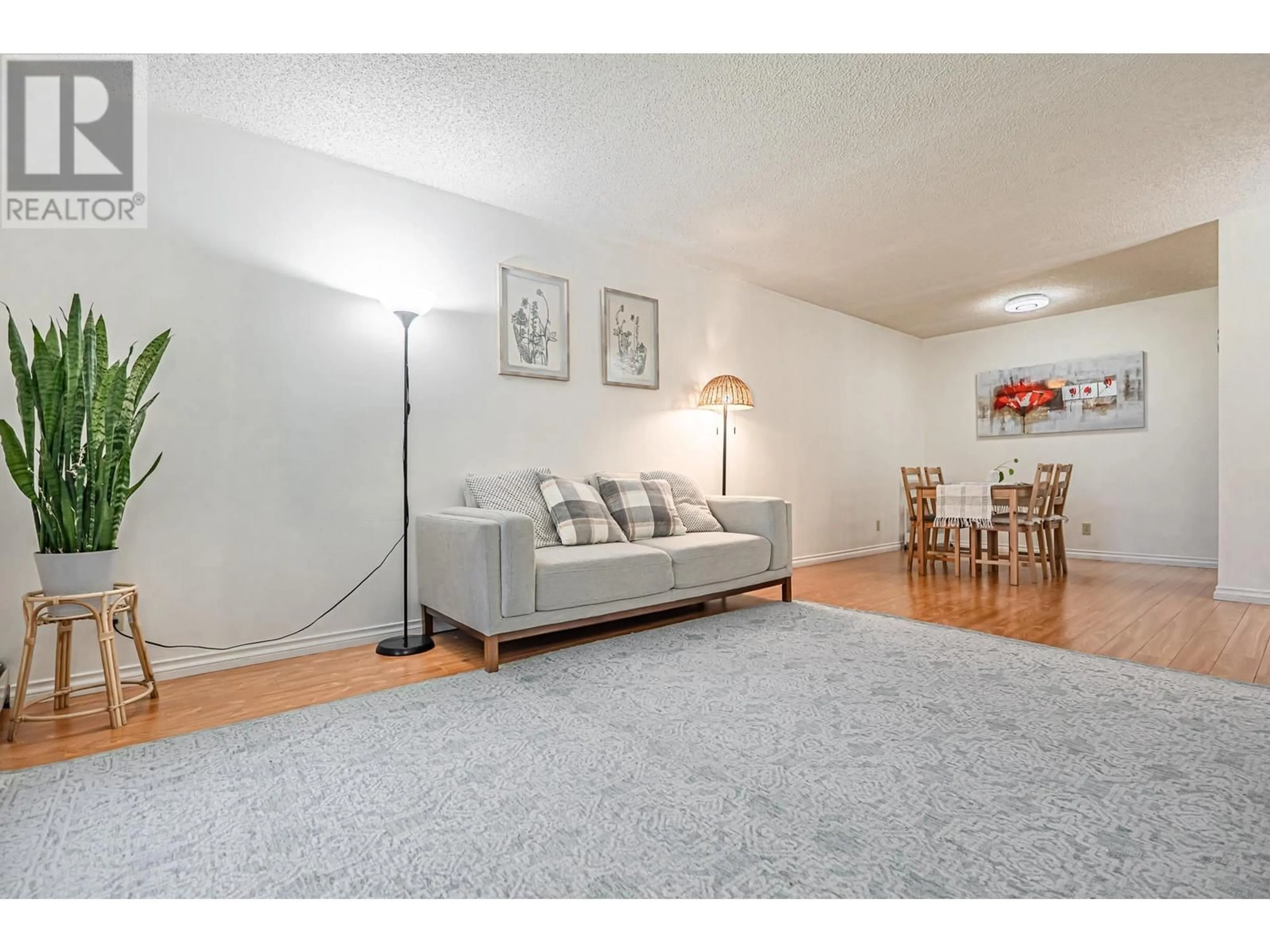 Living room with furniture, unknown for 203 - 5471 ARCADIA ROAD, Richmond British Columbia V6X2H1