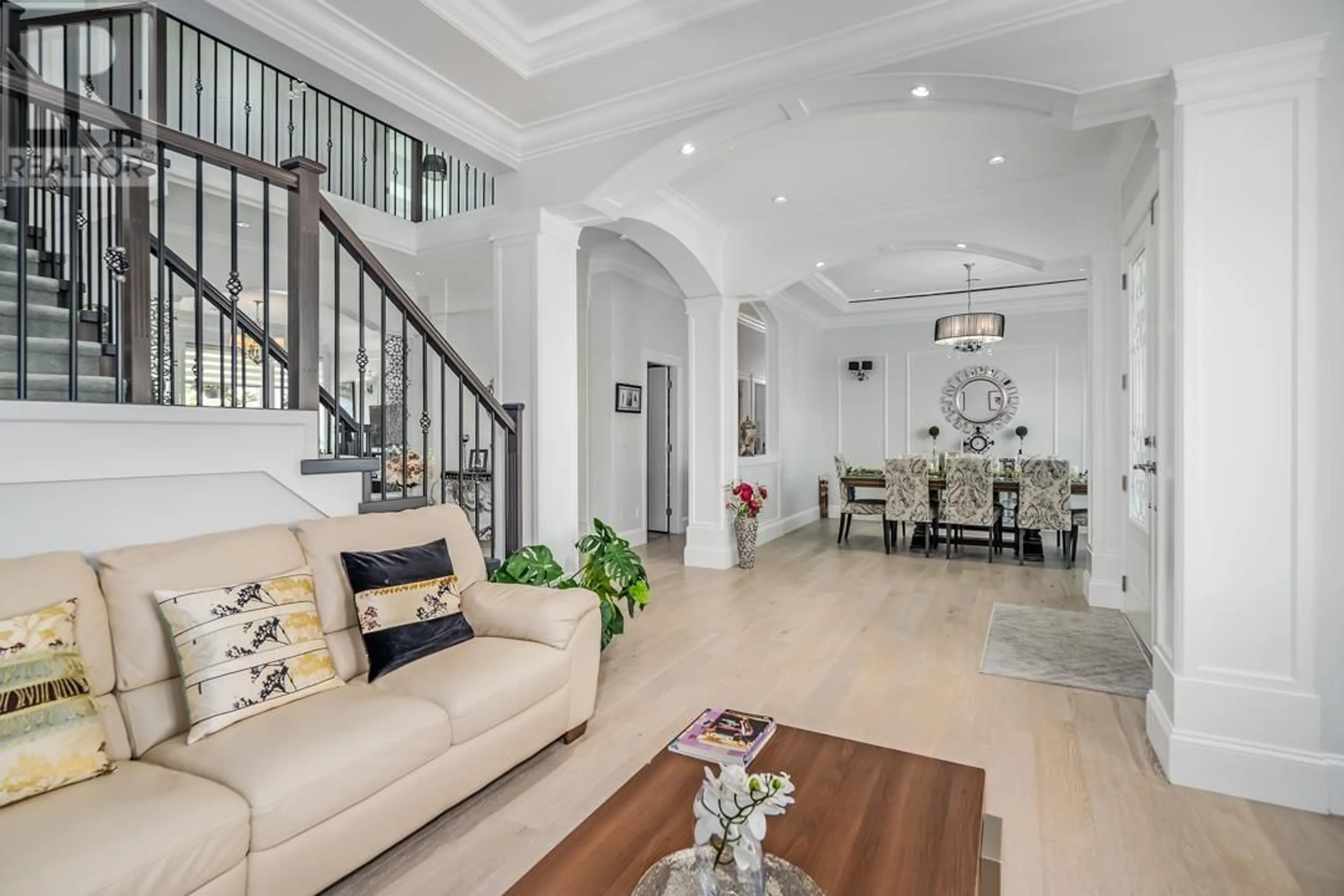 Living room with furniture, ceramic/tile floor for 5506 KINCAID STREET, Burnaby British Columbia V5G1W3