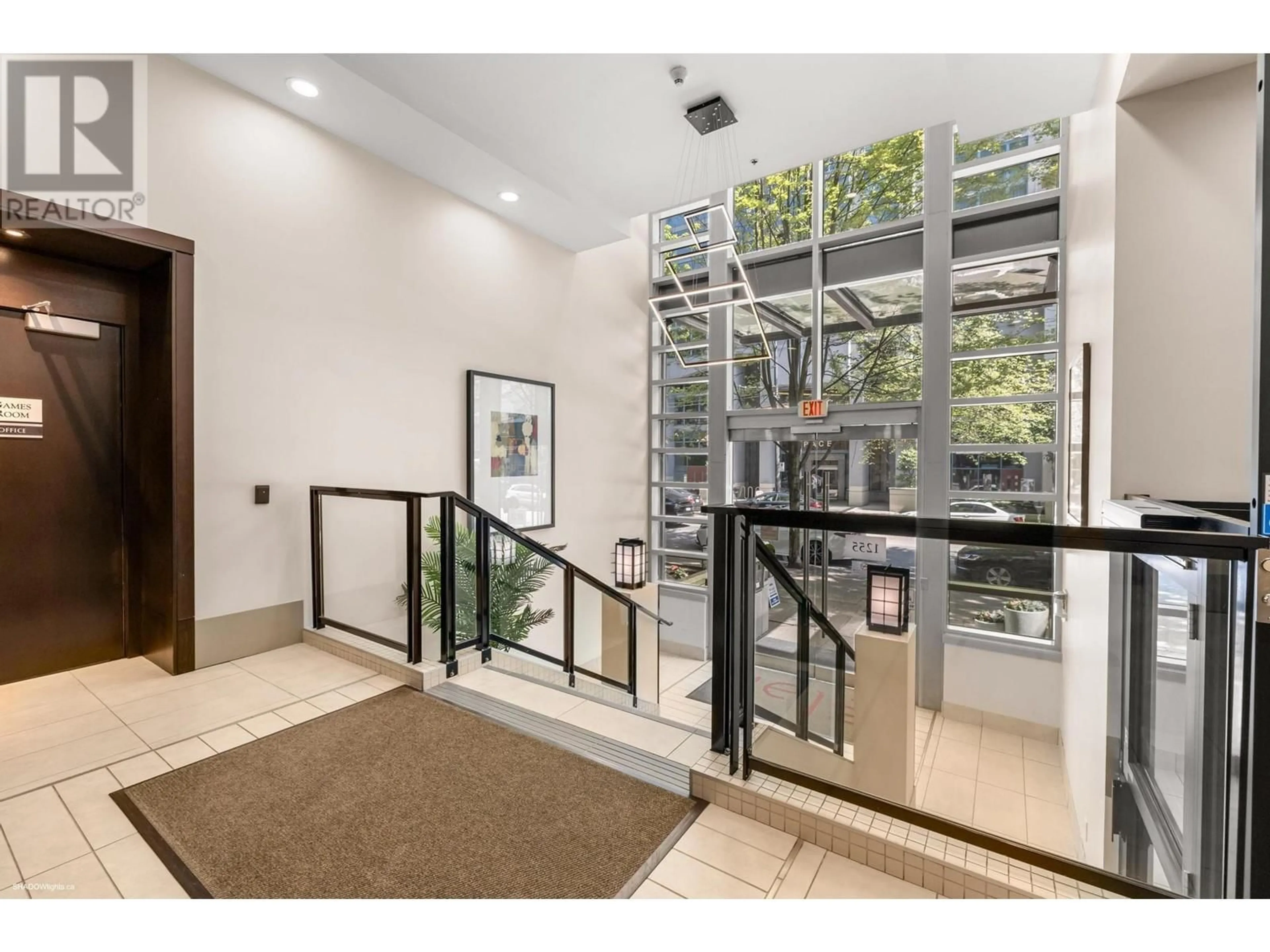 Indoor foyer for 1905 - 1255 SEYMOUR STREET, Vancouver British Columbia V6B0H1