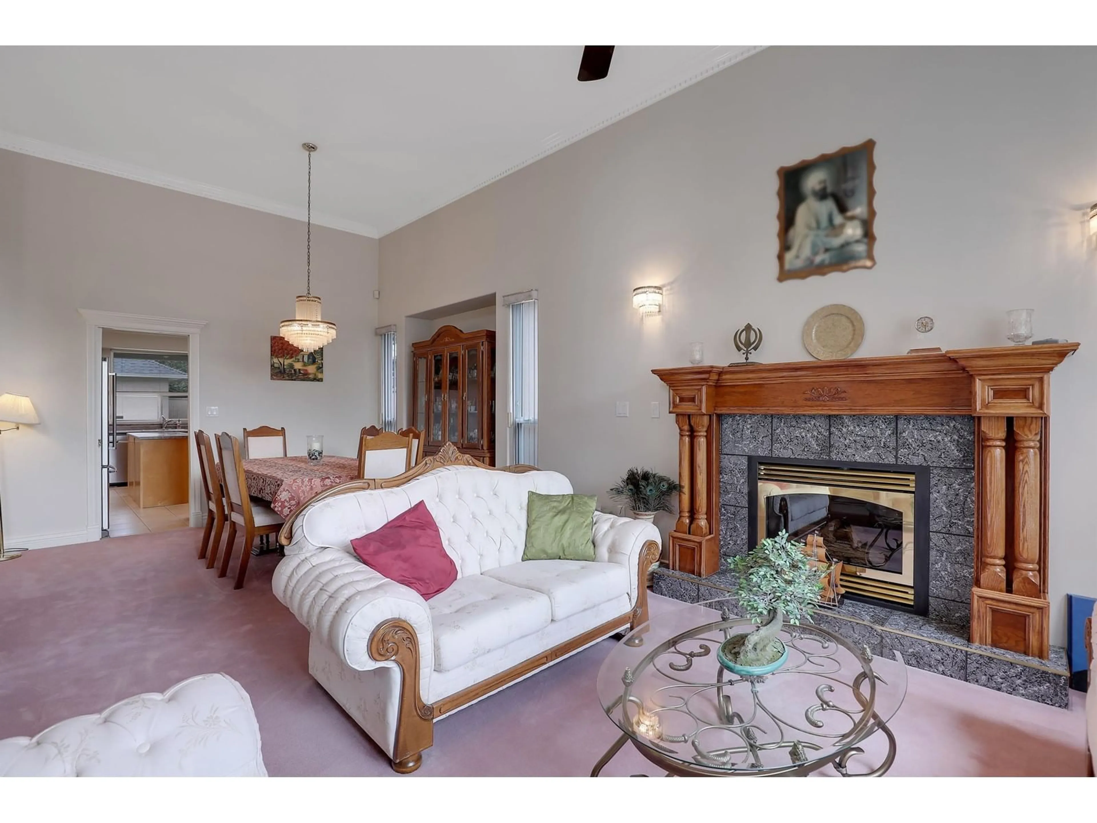 Living room with furniture, unknown for 10831 144A, Surrey British Columbia V3R3P9