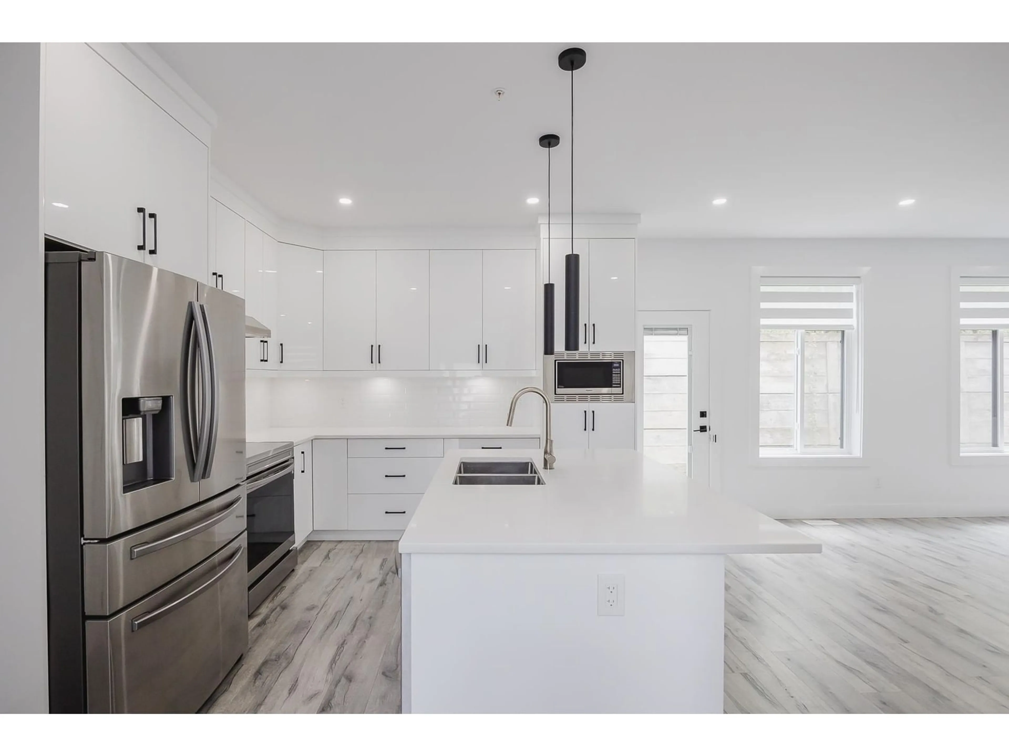 Open concept kitchen, unknown for 36764 DIANNE BROOK, Abbotsford British Columbia V3G0H4