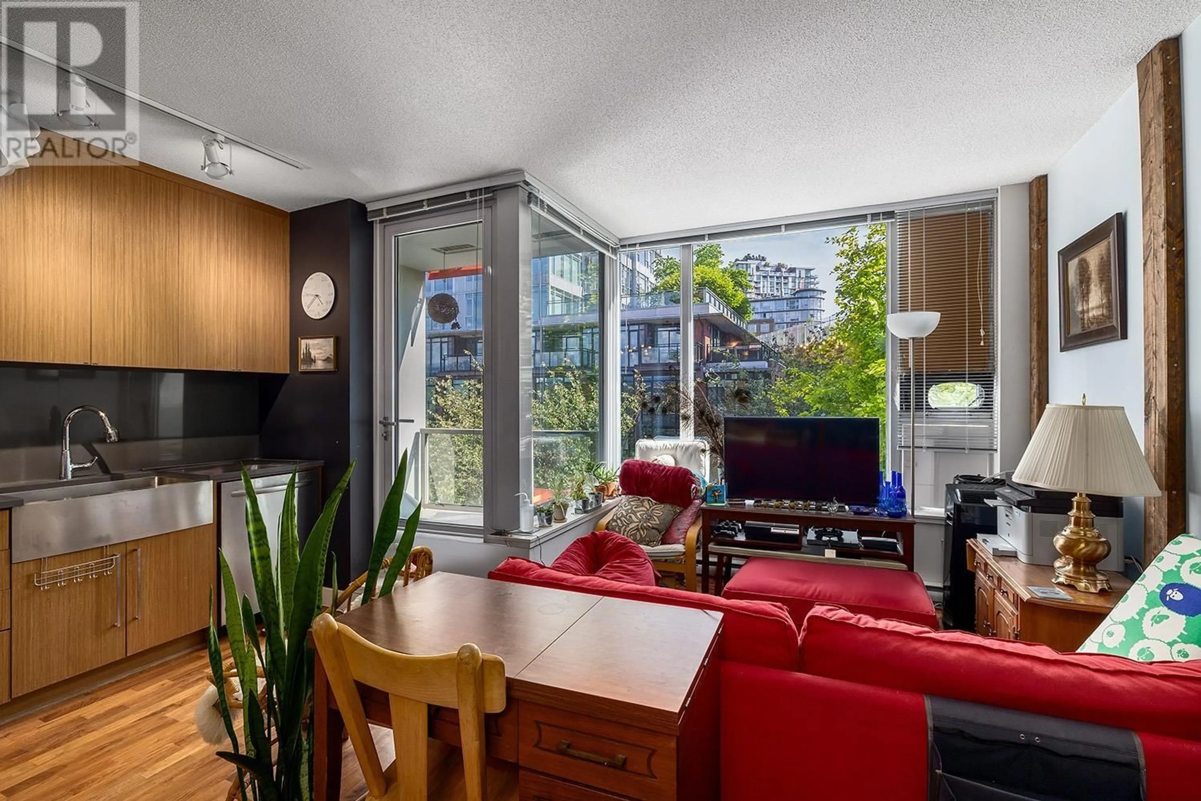 Living room with furniture, unknown for 504 - 251 7TH AVENUE, Vancouver British Columbia V5T0B9