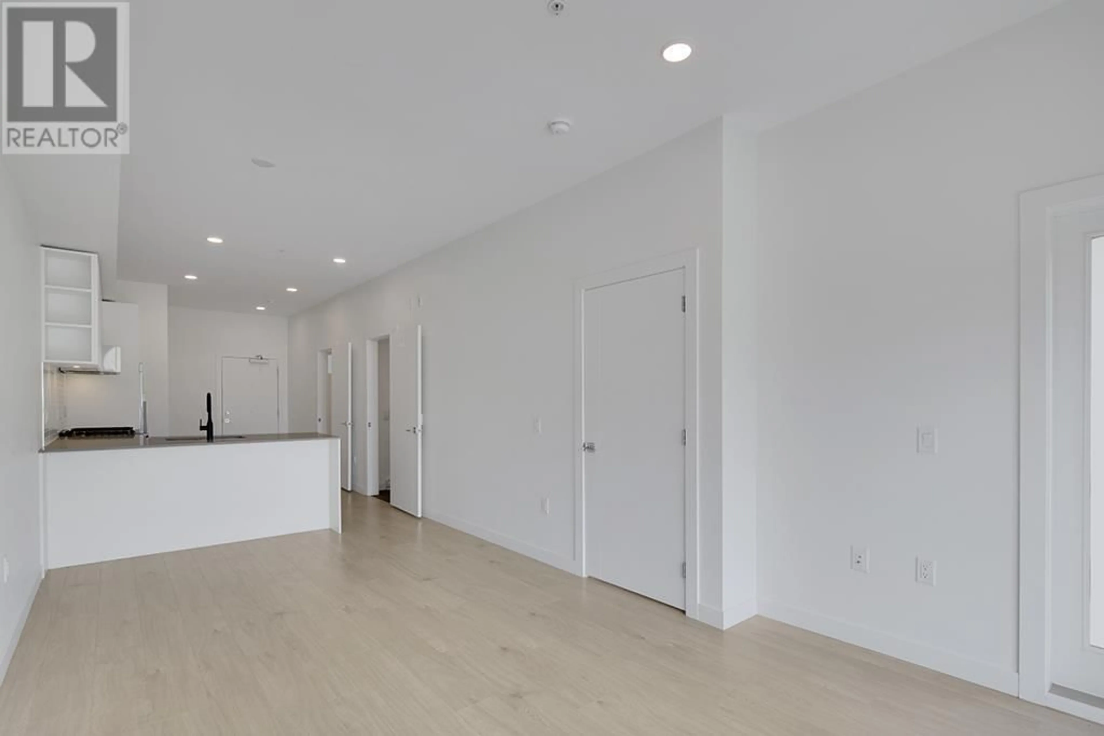 A pic of a room for 408 - 2345 RINDALL AVENUE, Port Coquitlam British Columbia V3C1V3