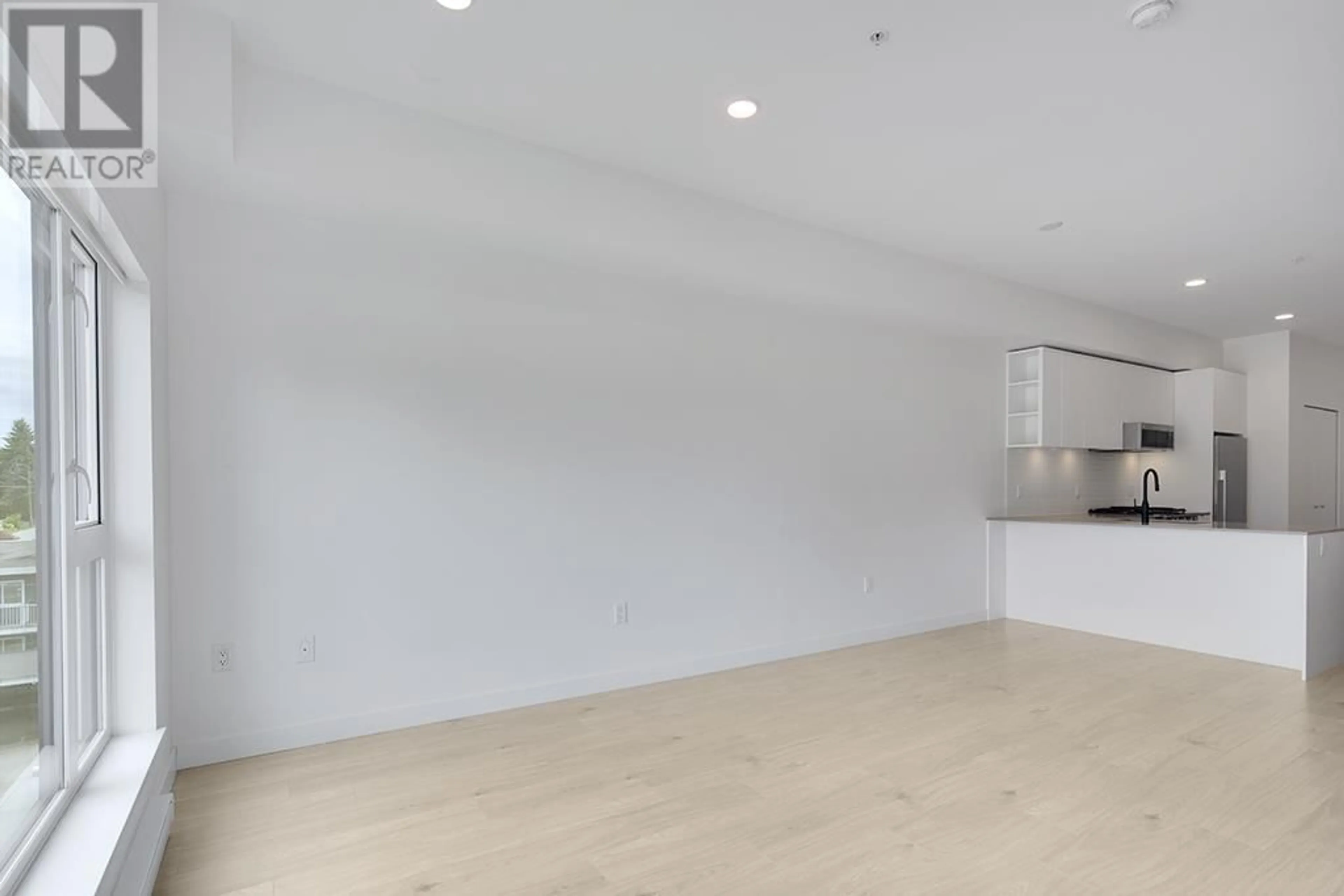 A pic of a room for 408 - 2345 RINDALL AVENUE, Port Coquitlam British Columbia V3C1V3