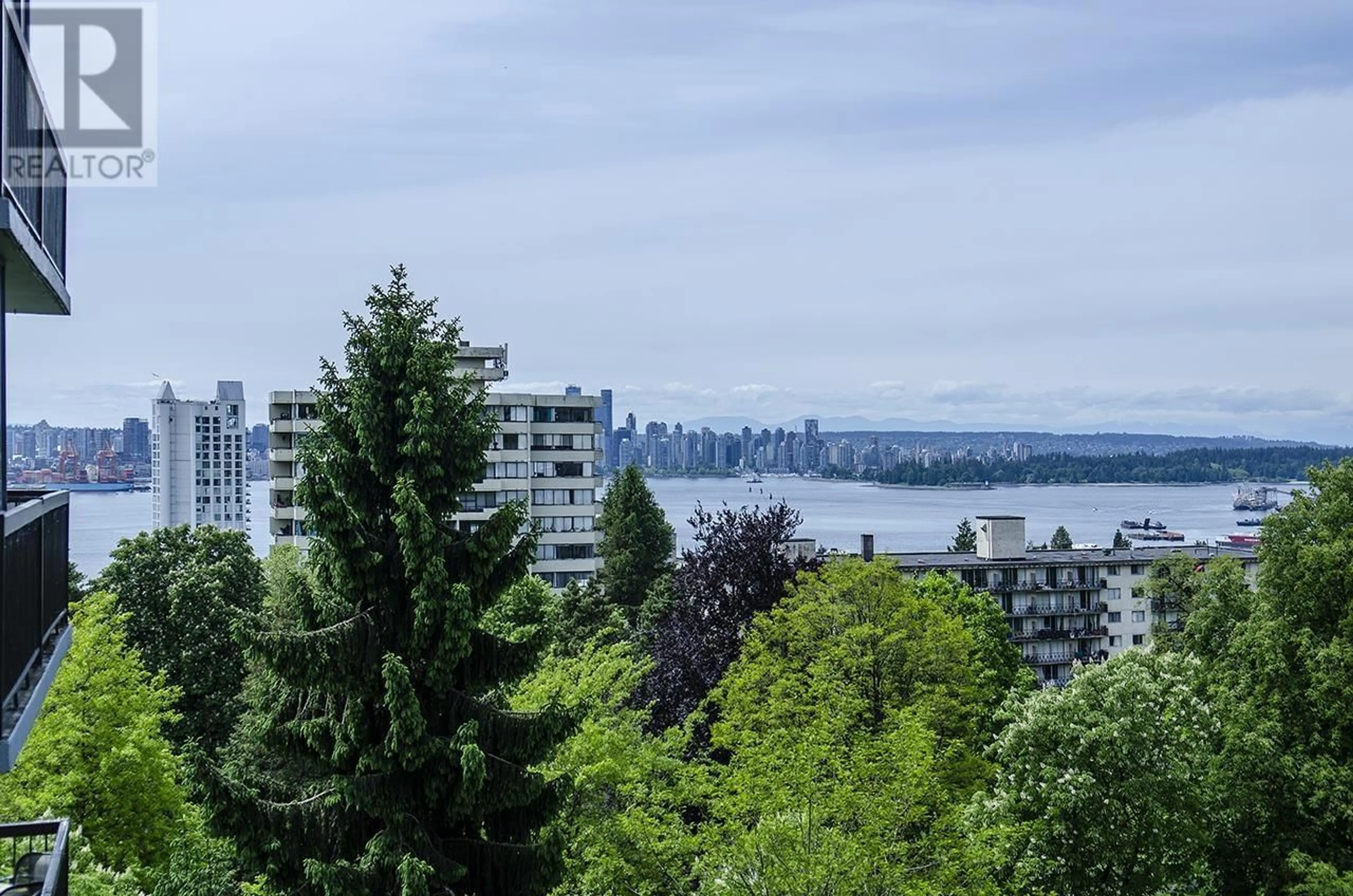 Unknown for 802 - 114 KEITH ROAD, North Vancouver British Columbia V7N3C9