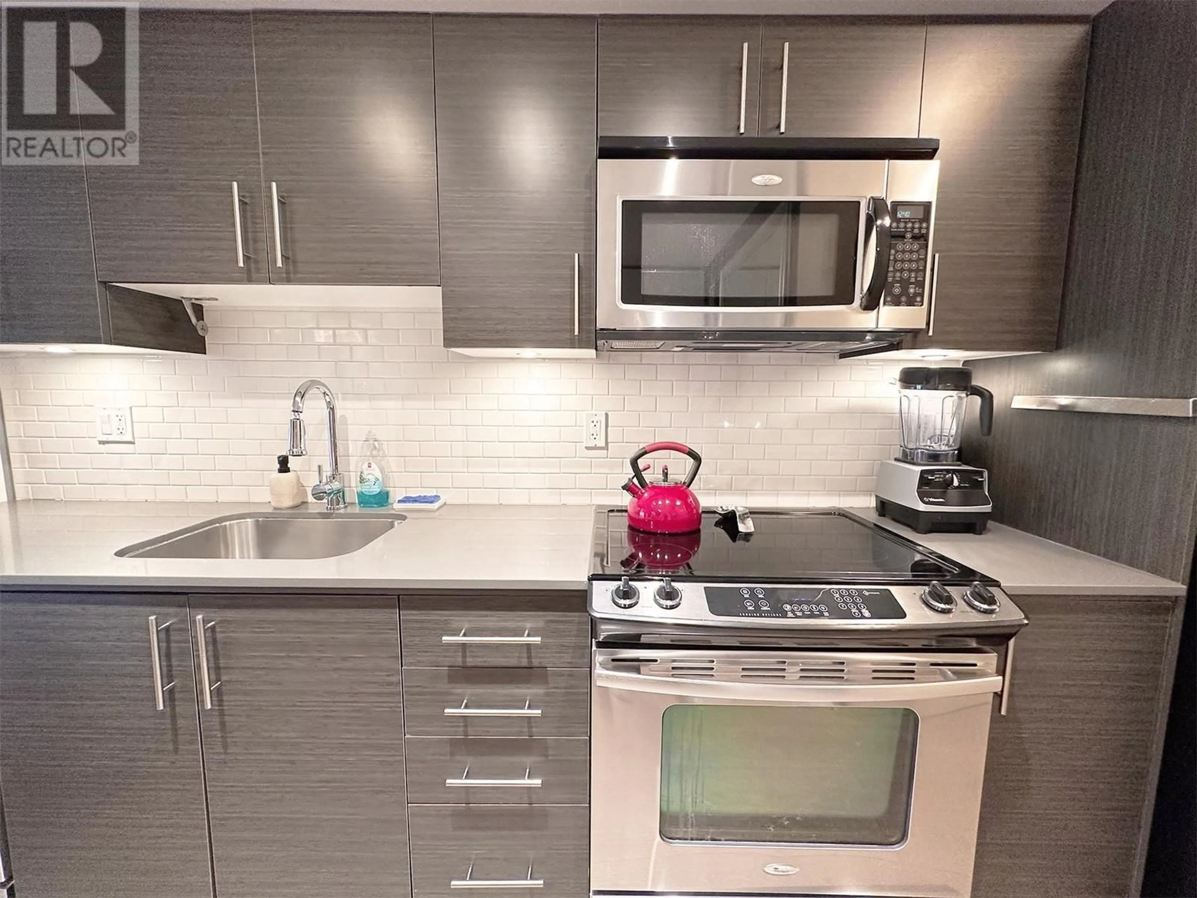 Standard kitchen, unknown for 202 - 1533 8TH AVENUE, Vancouver British Columbia V5N0A4