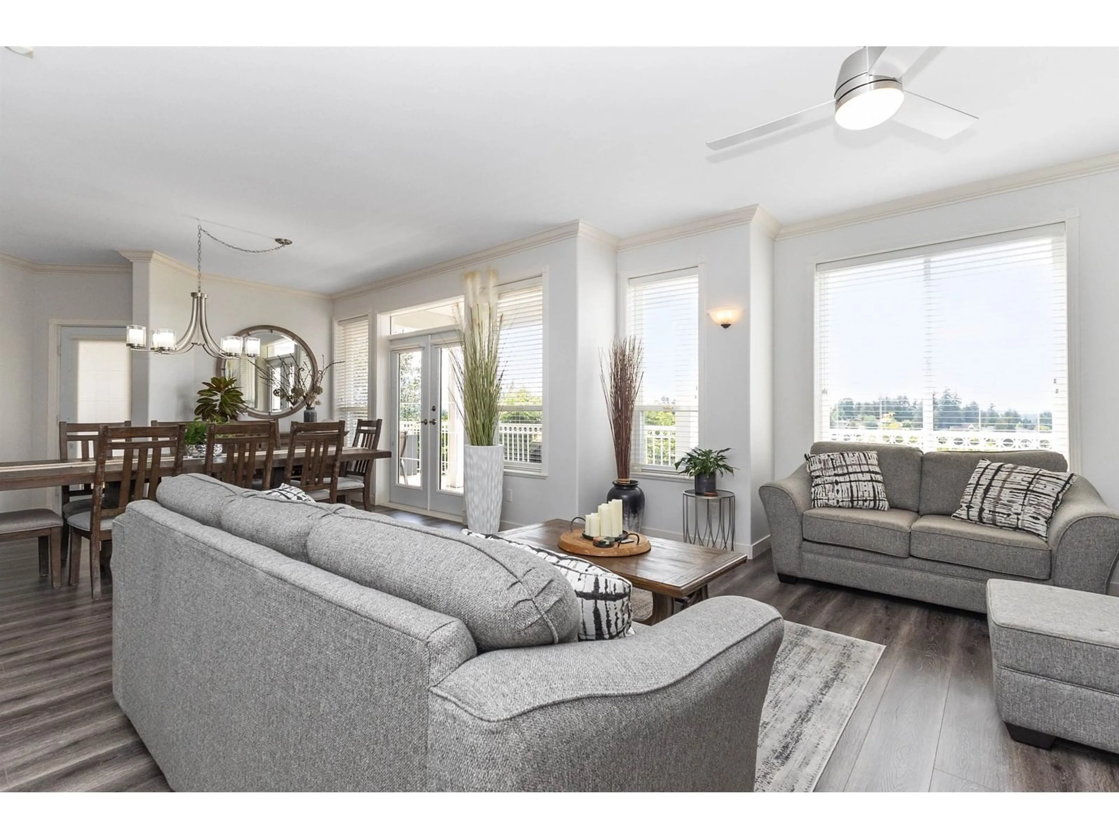 Living room with furniture, unknown for 2764 ST MORITZ, Abbotsford British Columbia V3G1C3