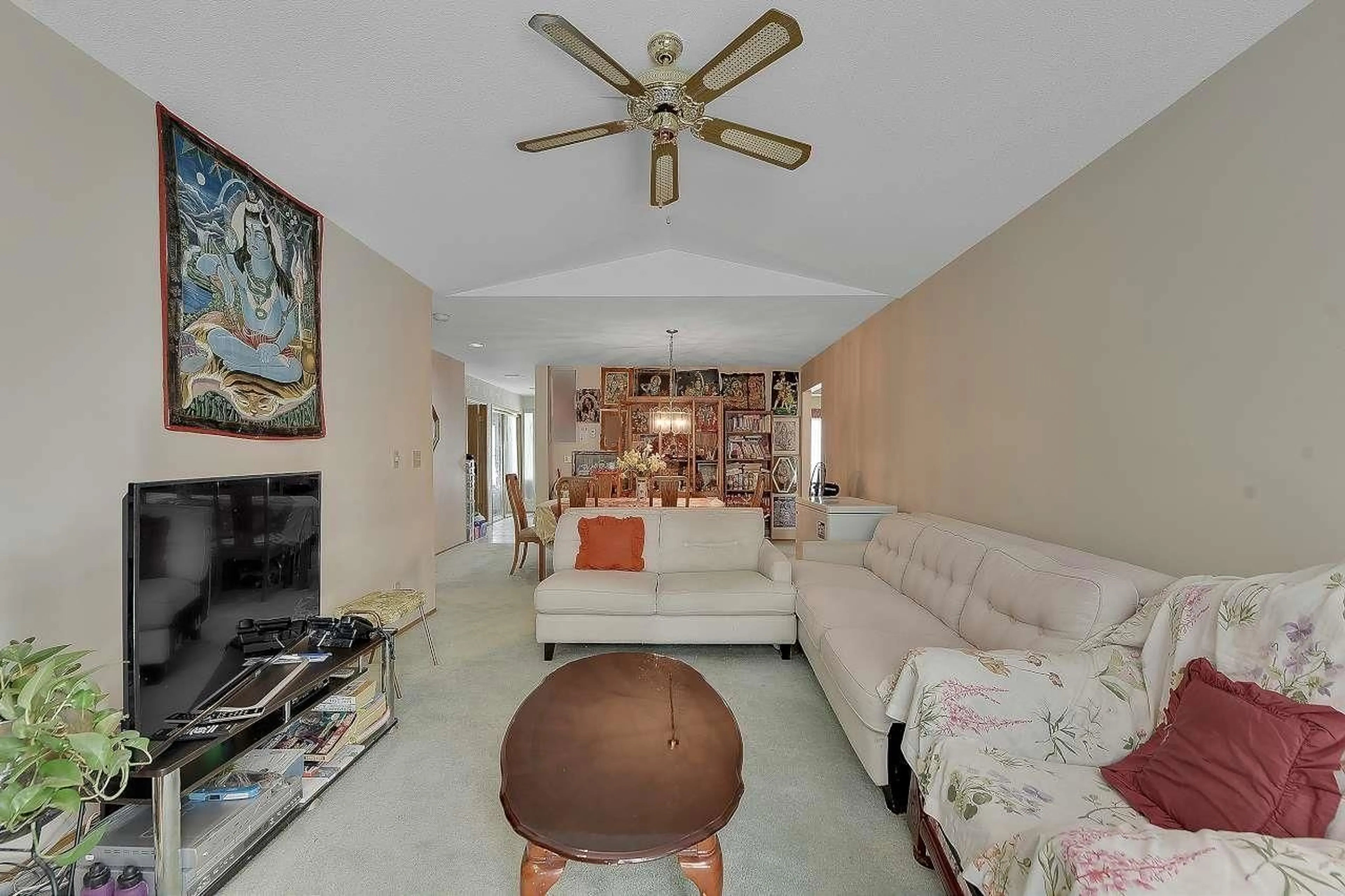 Living room with furniture, unknown for 204 - 7156 121, Surrey British Columbia V3W0J6