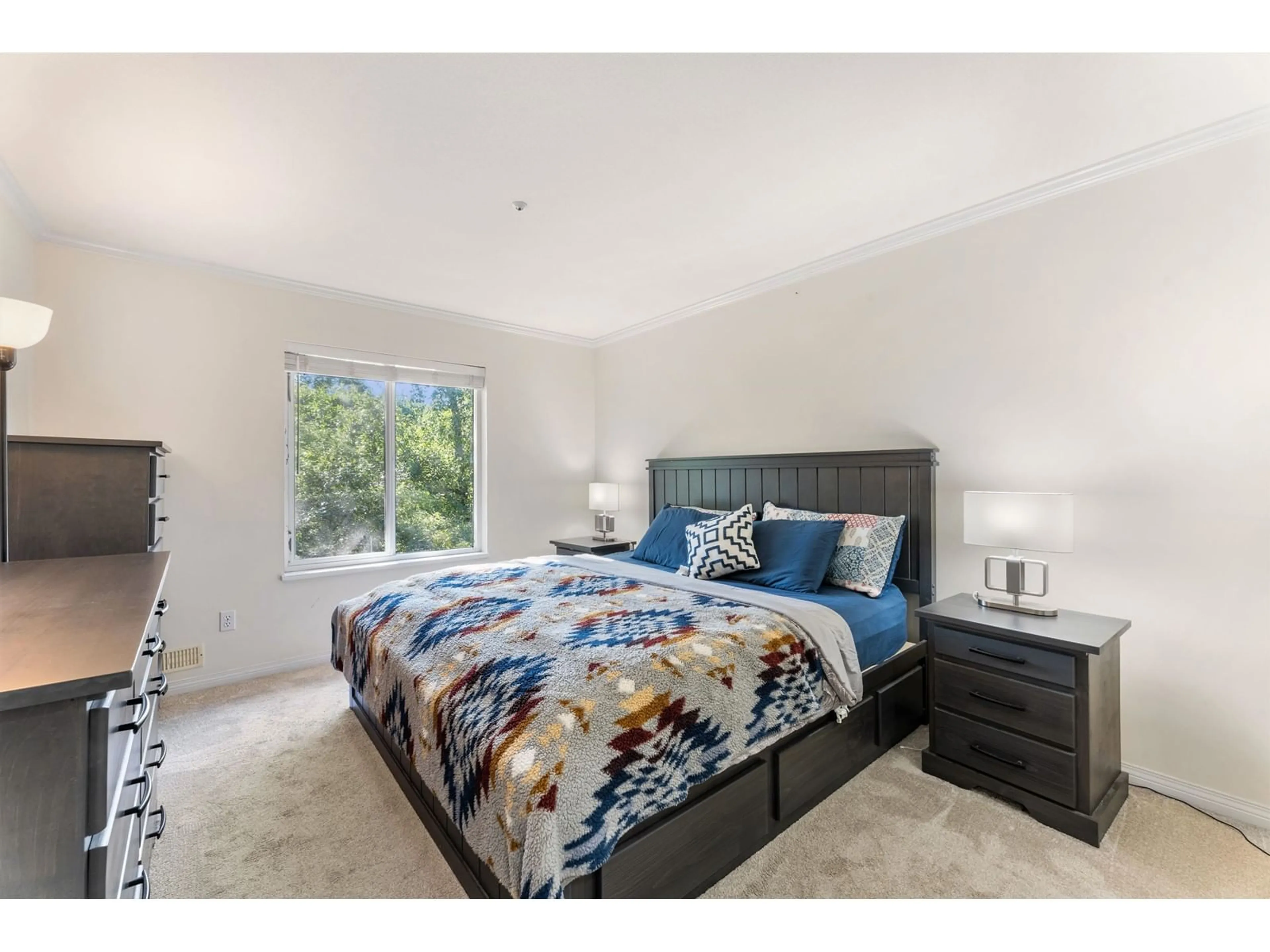 Bedroom with bed, carpet floor for 406 - 12155 75A, Surrey British Columbia V3W1B9