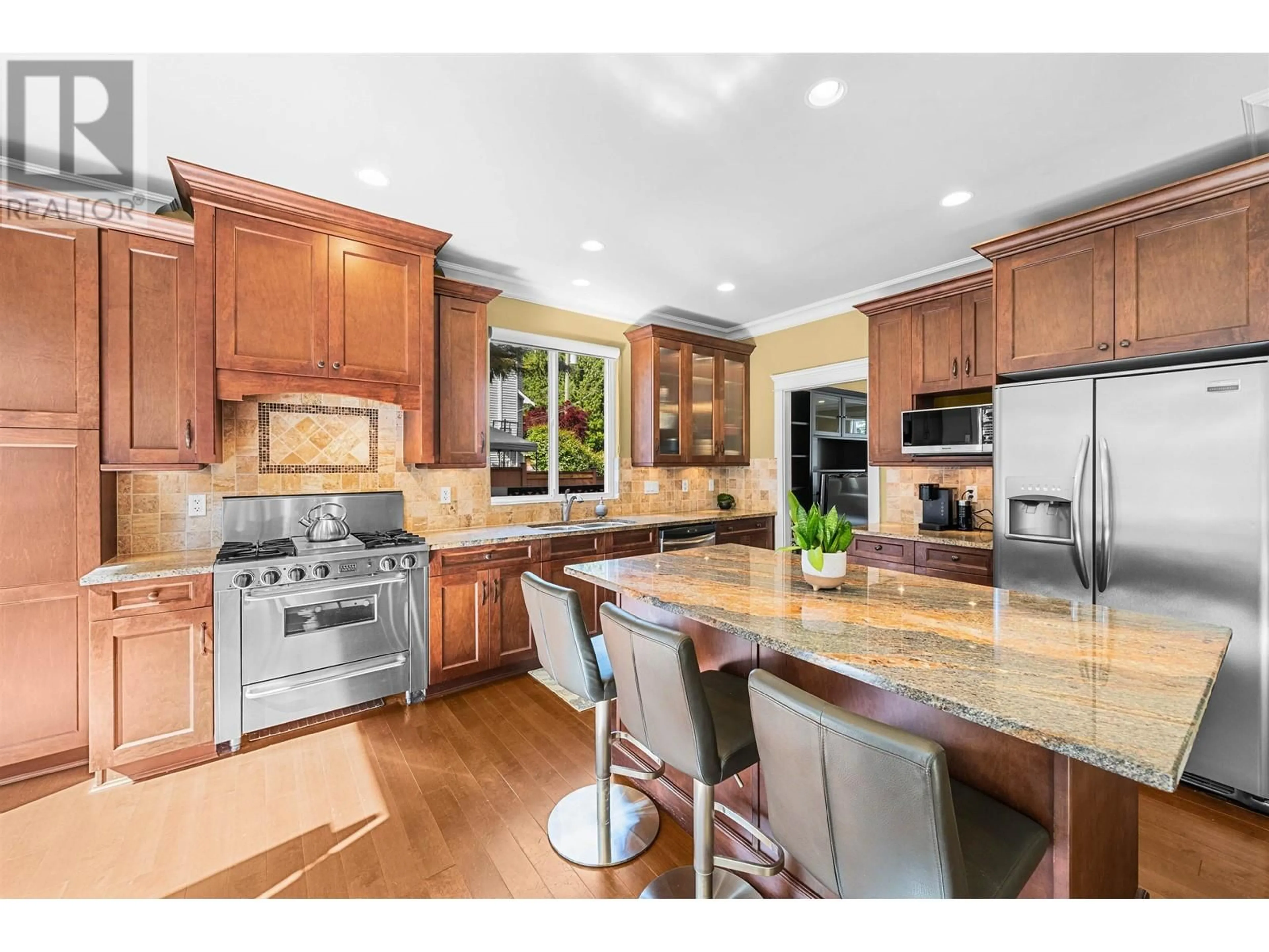 Open concept kitchen, ceramic/tile floor for 4375 UNDERWOOD AVENUE, North Vancouver British Columbia V7K2R8