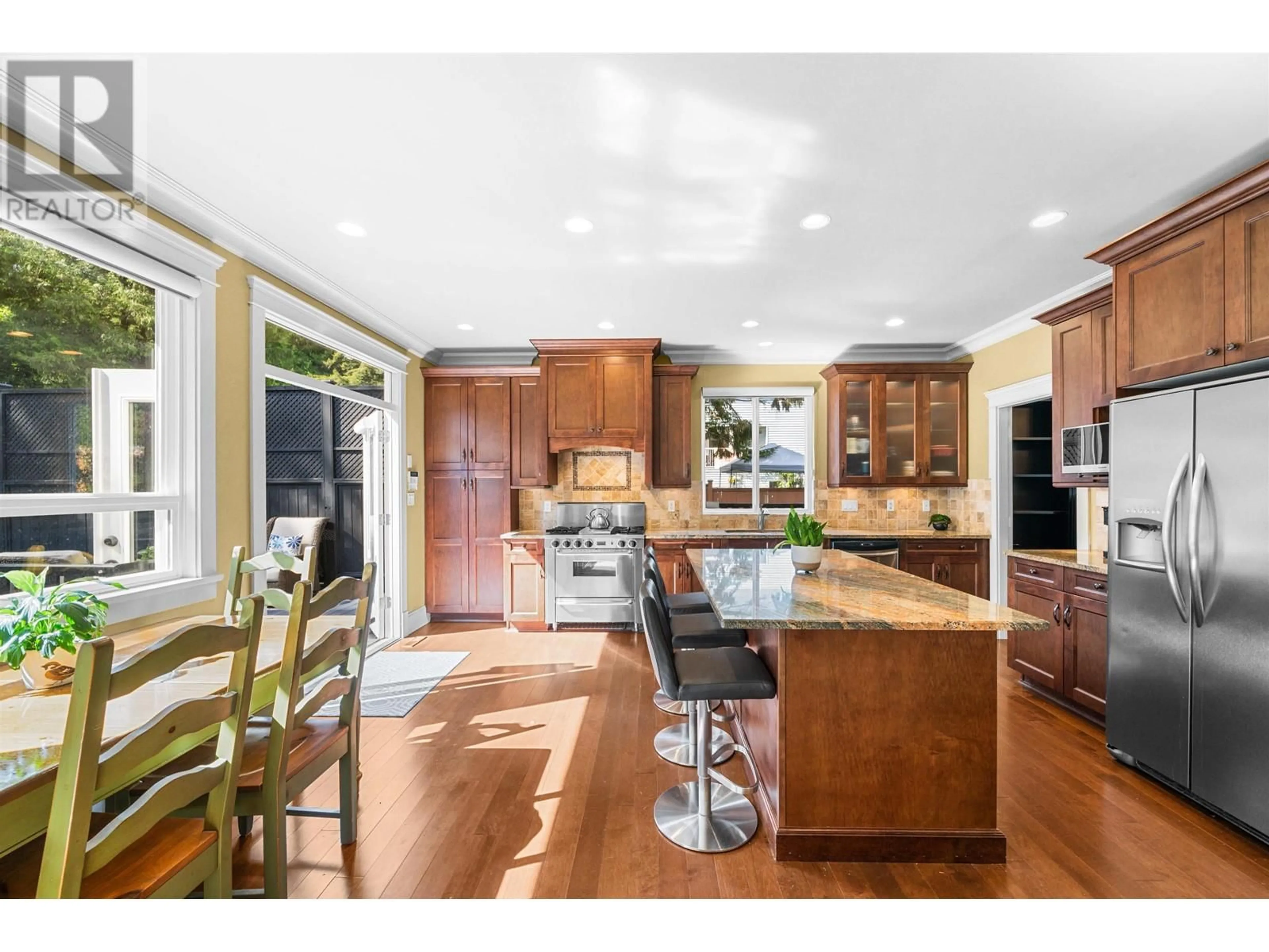Open concept kitchen, unknown for 4375 UNDERWOOD AVENUE, North Vancouver British Columbia V7K2R8