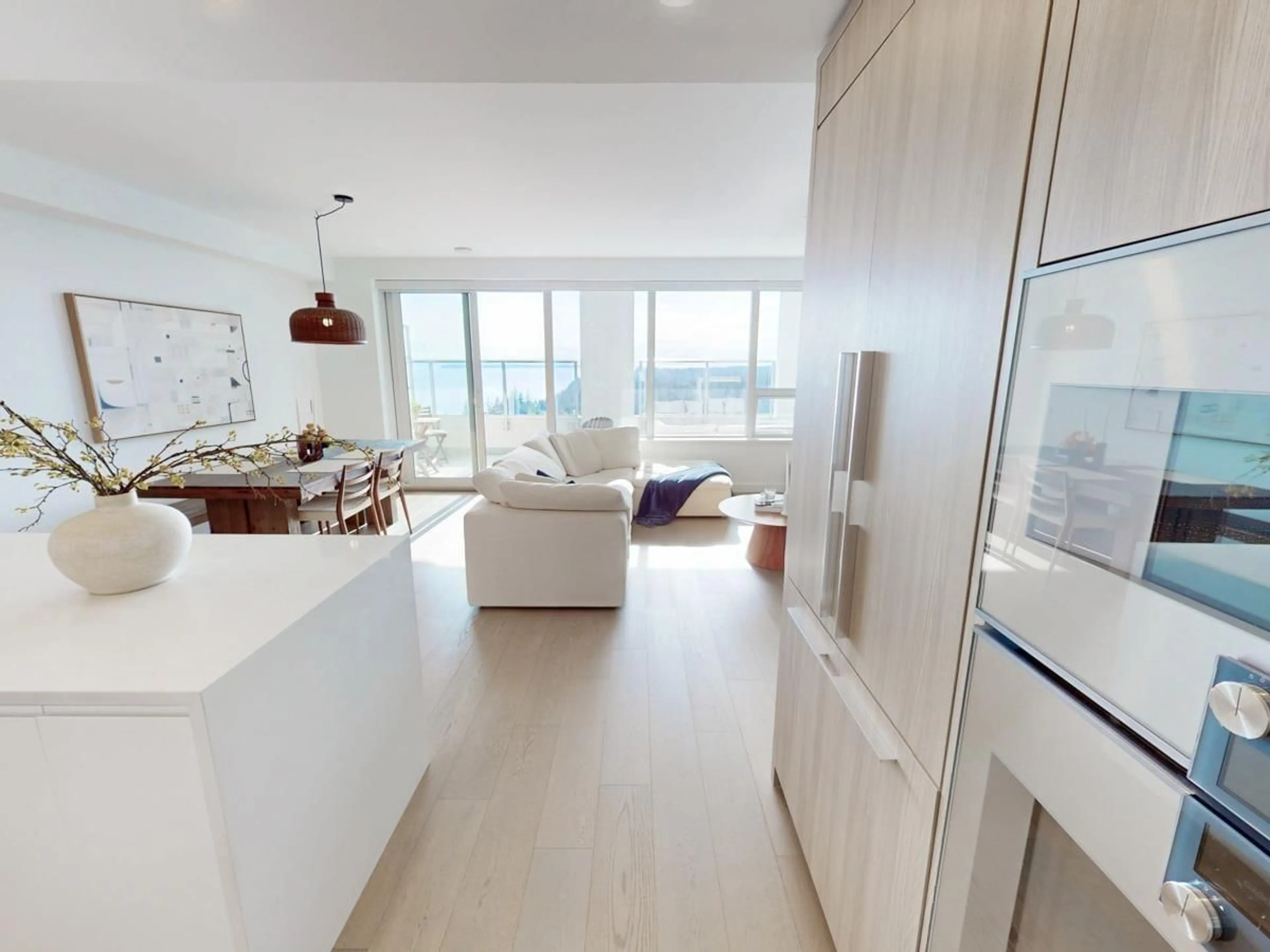 Open concept kitchen, unknown for 1502 - 15165 THRIFT, White Rock British Columbia V4B0C1
