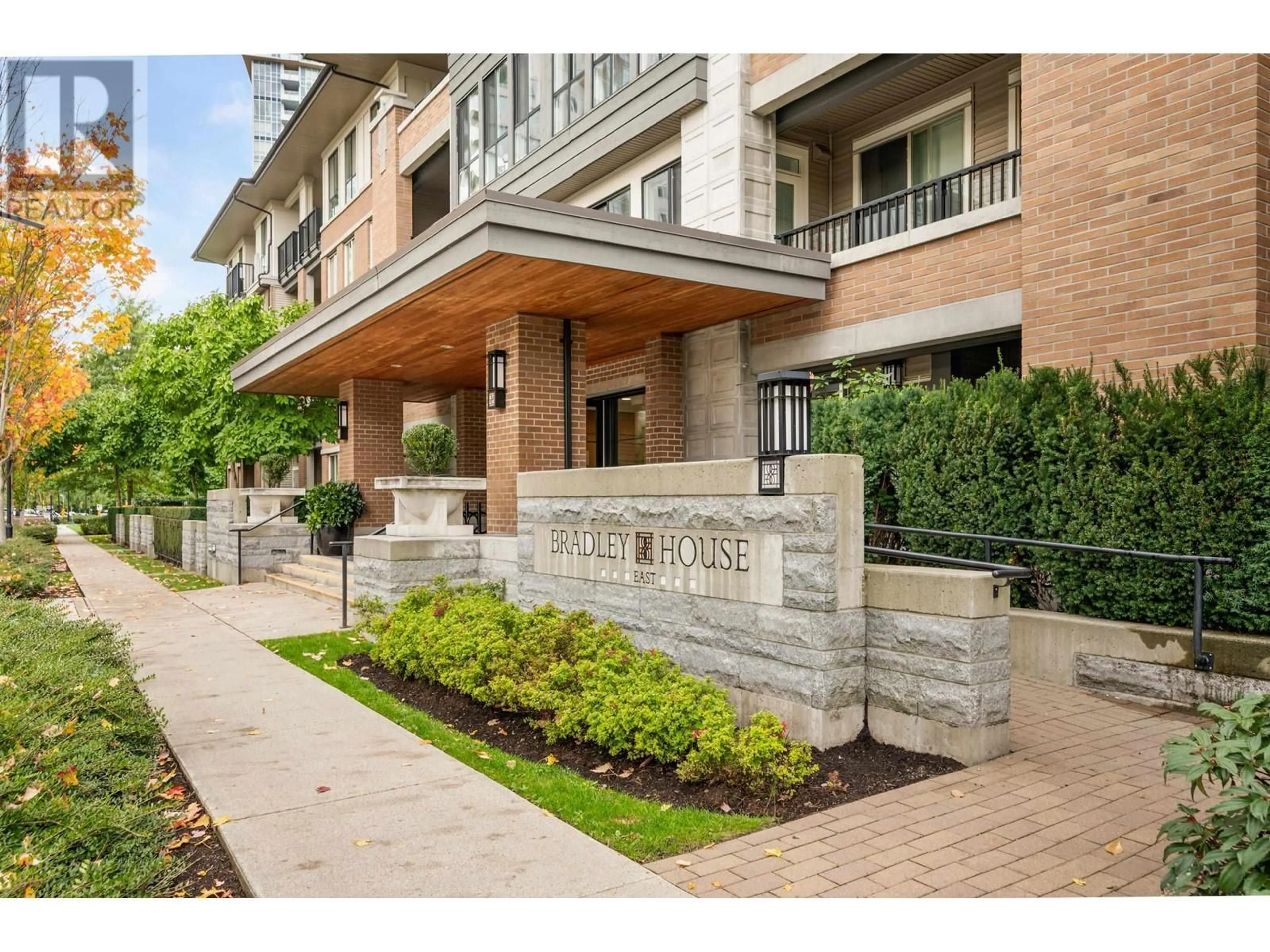 Indoor entryway for 108 - 3107 WINDSOR GATE, Coquitlam British Columbia V3B0L1