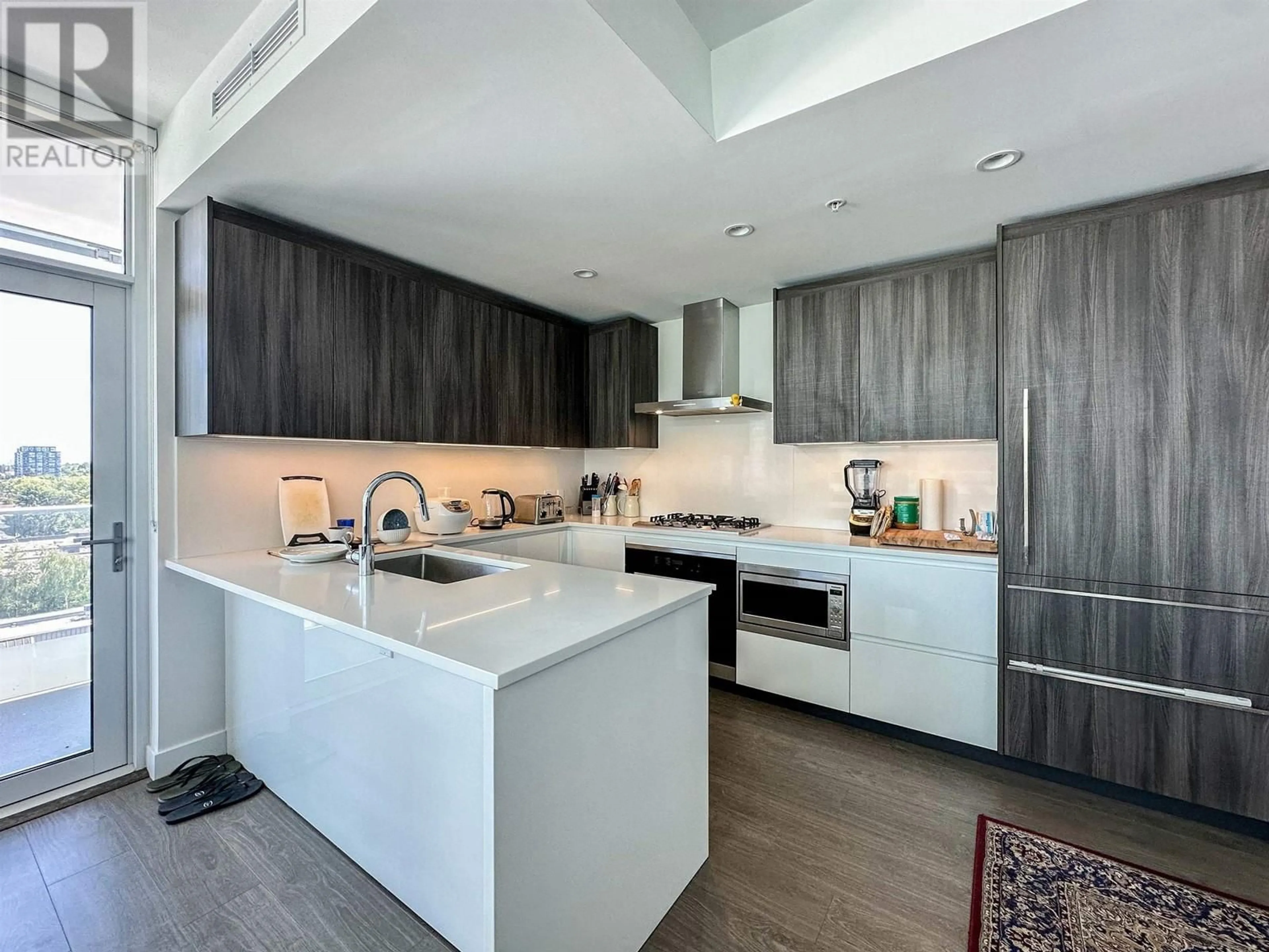 Contemporary kitchen, unknown for 1012 - 8133 COOK ROAD, Richmond British Columbia V6Y0L7