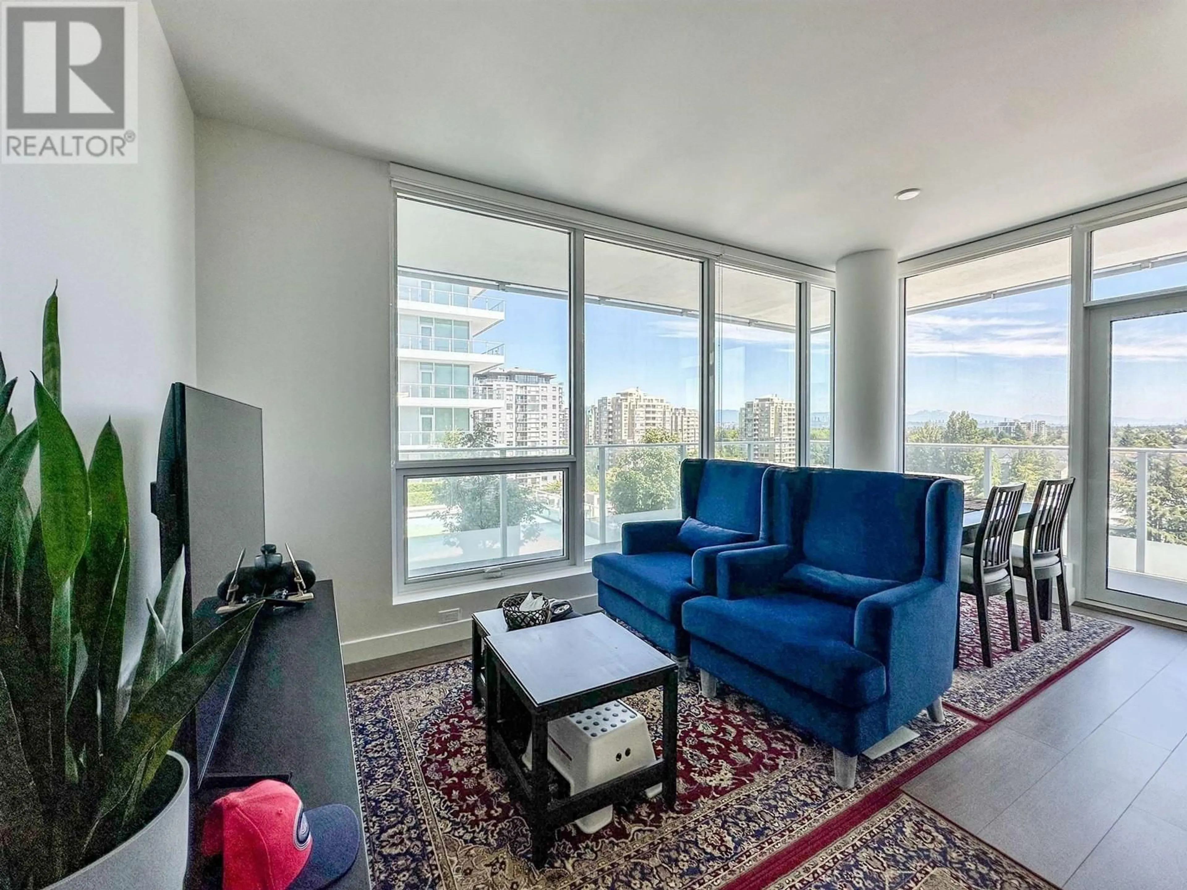 Living room with furniture, unknown for 1012 - 8133 COOK ROAD, Richmond British Columbia V6Y0L7