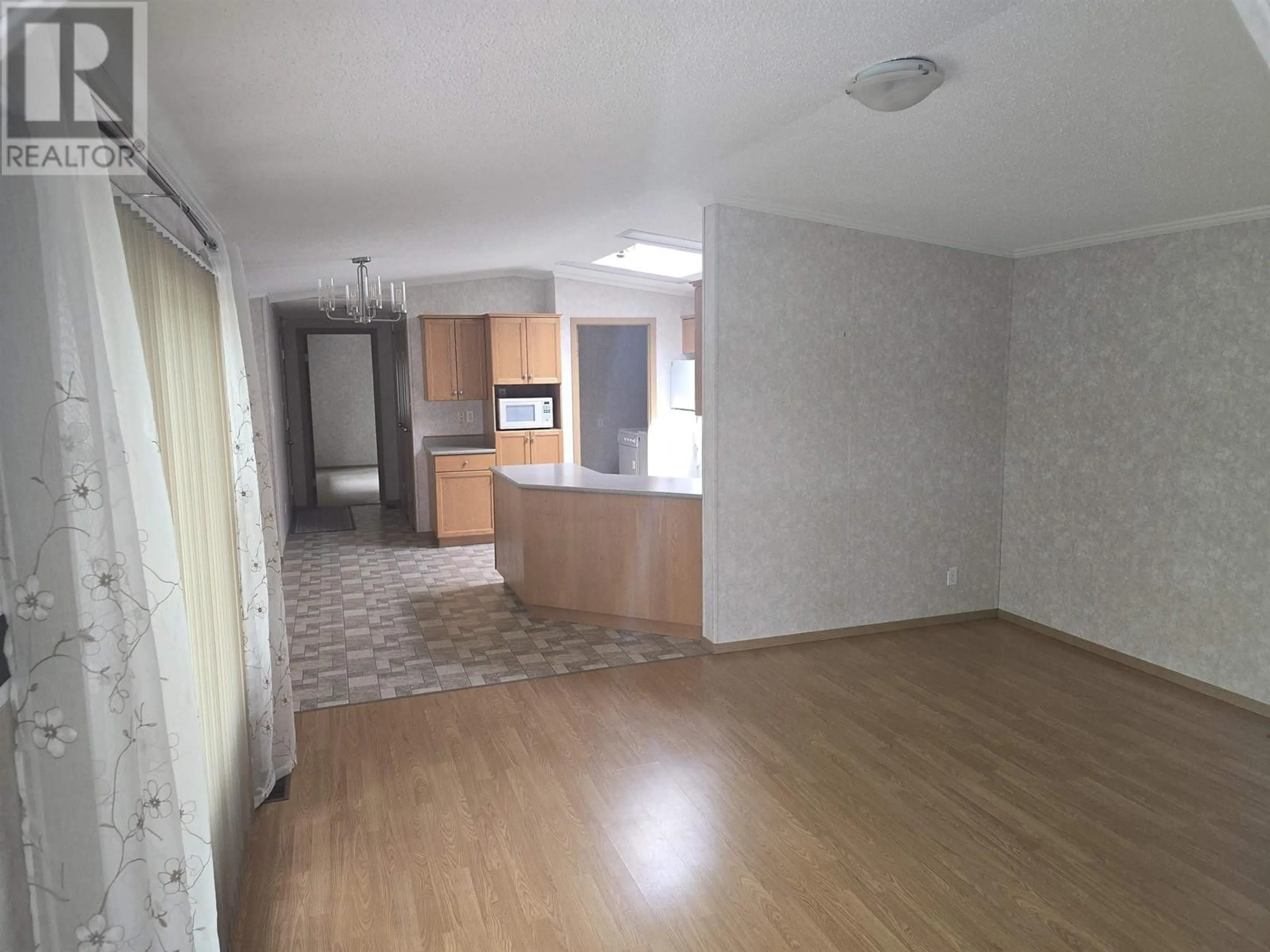 A pic of a room for 1 - 7170 HART HIGHWAY, Prince George British Columbia V2K3A8