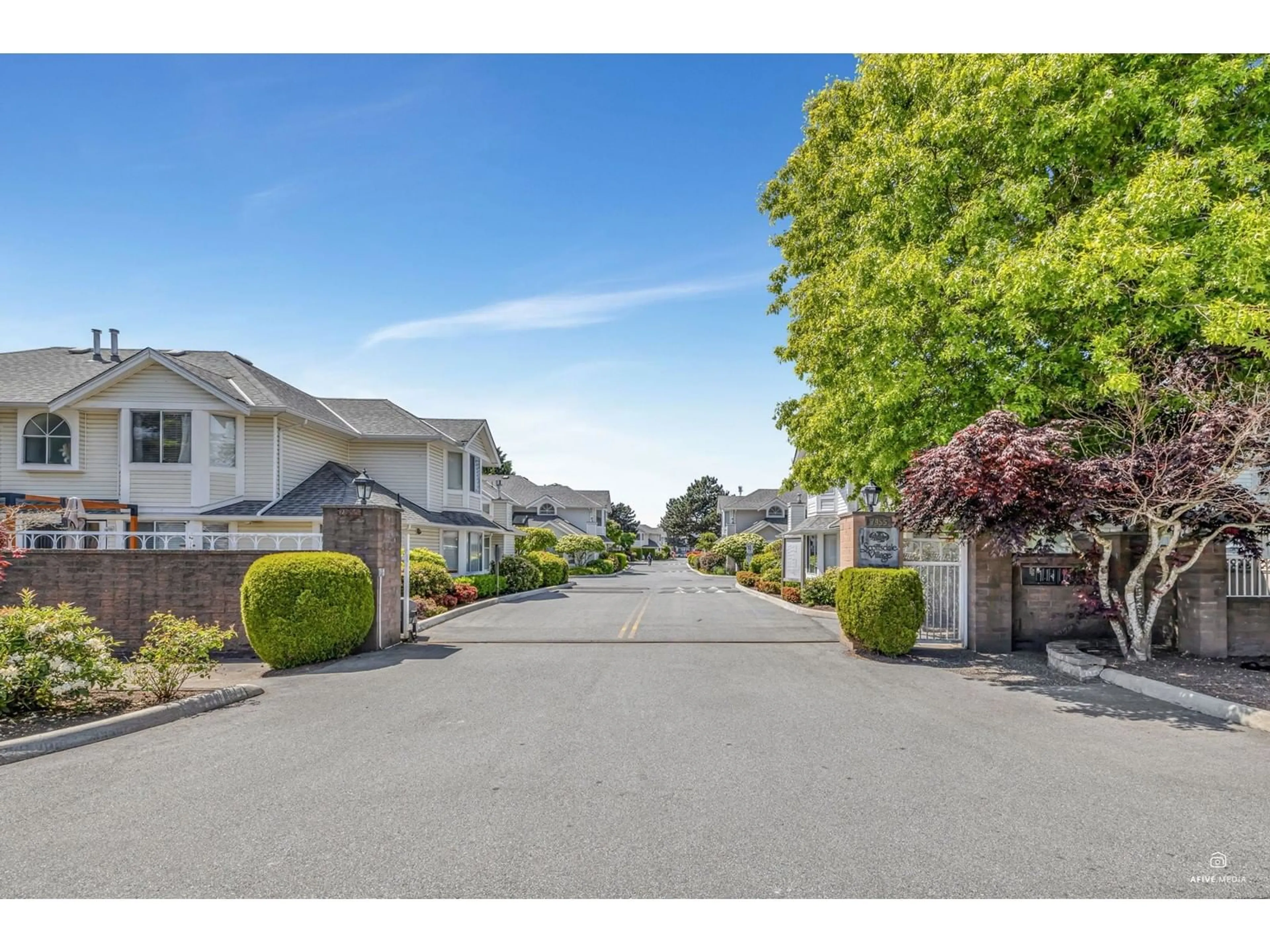 A pic from outside/outdoor area/front of a property/back of a property/a pic from drone, street for 98 - 7955 122, Surrey British Columbia V3W4T4