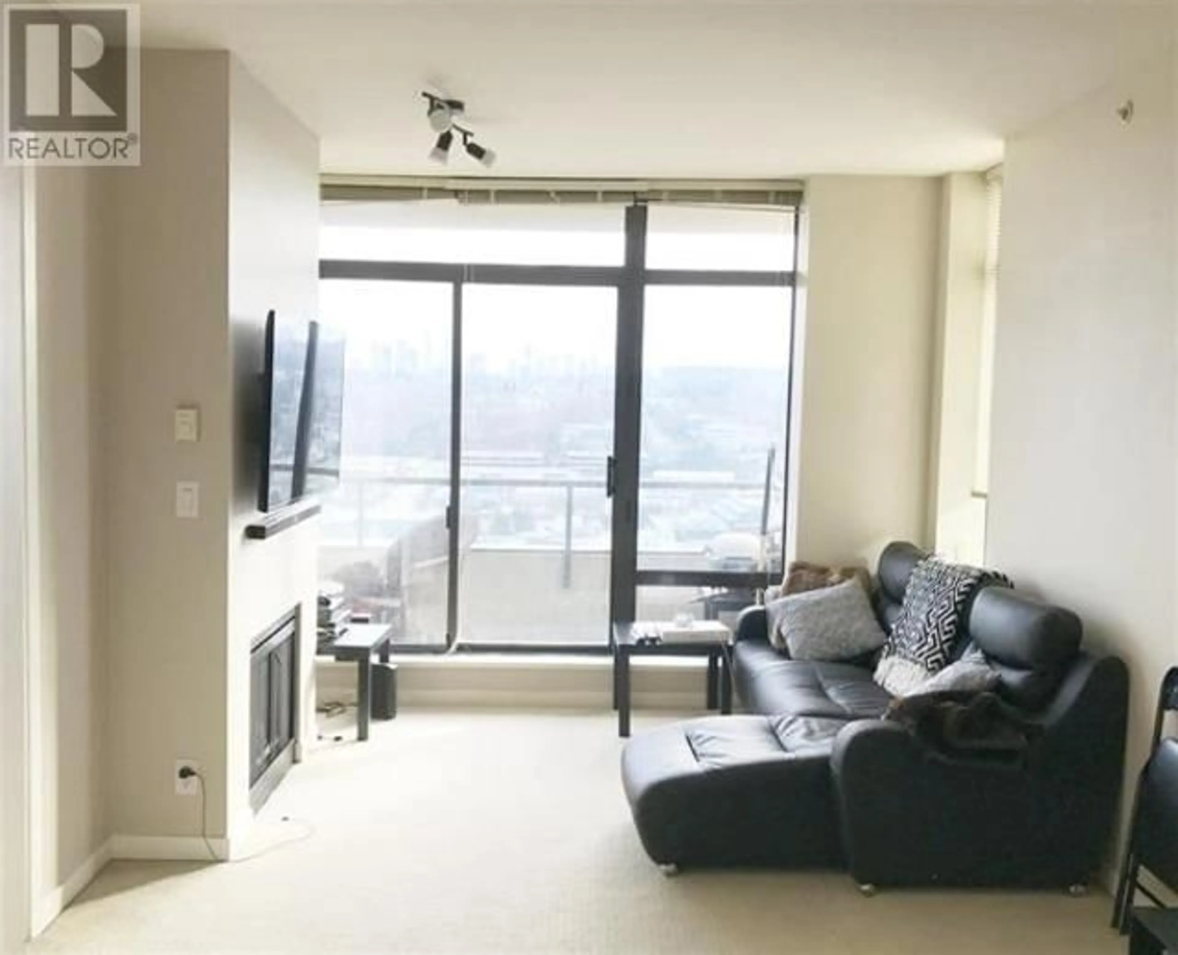 Living room with furniture, unknown for 2202 - 2355 MADISON AVENUE, Burnaby British Columbia V5C0B3