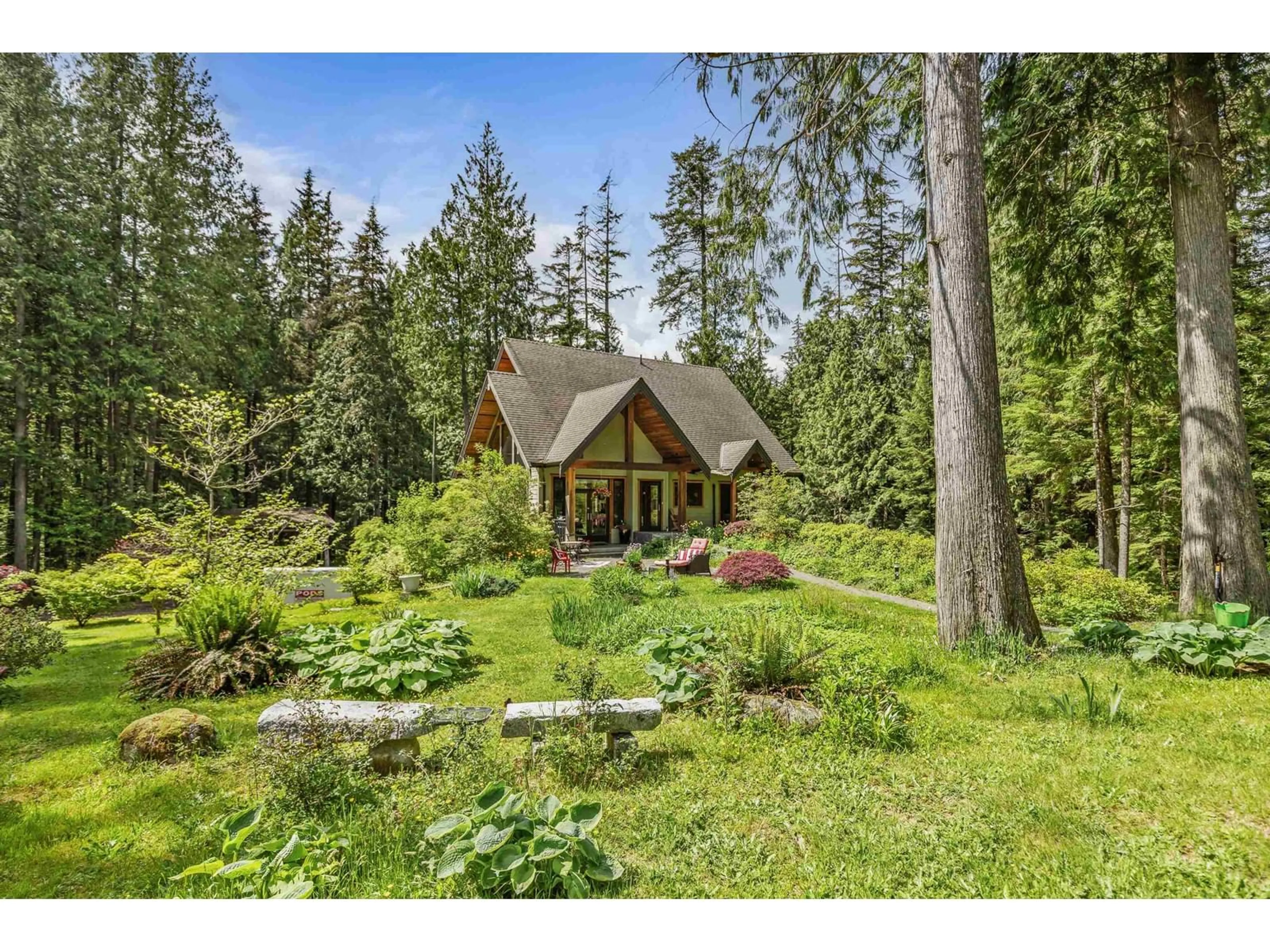 A pic from outside/outdoor area/front of a property/back of a property/a pic from drone, forest/trees view for 30020 NIKULA, Mission British Columbia V4S1C7