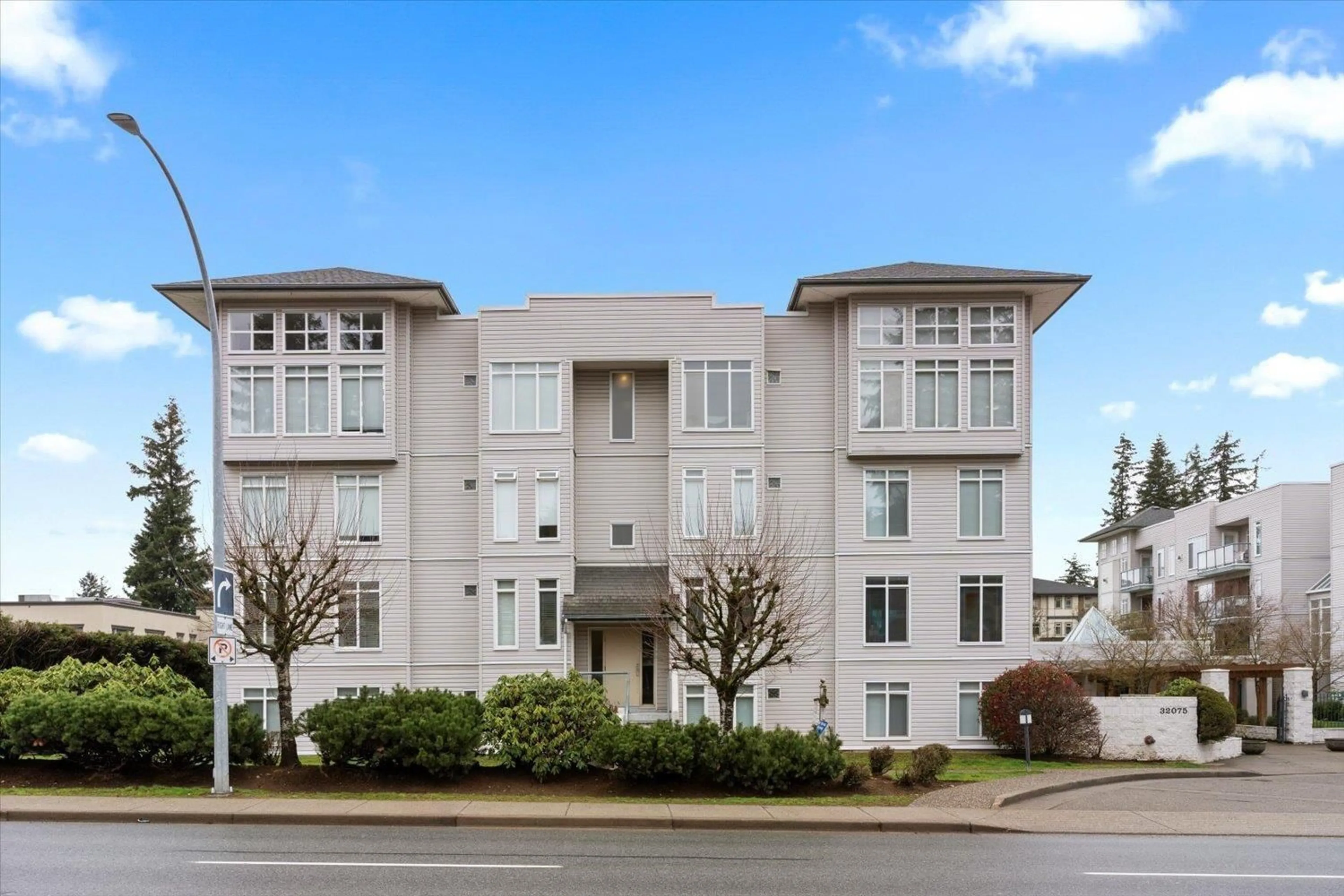 Unknown for 206 - 32075 GEORGE FERGUSON, Abbotsford British Columbia V2T2K7