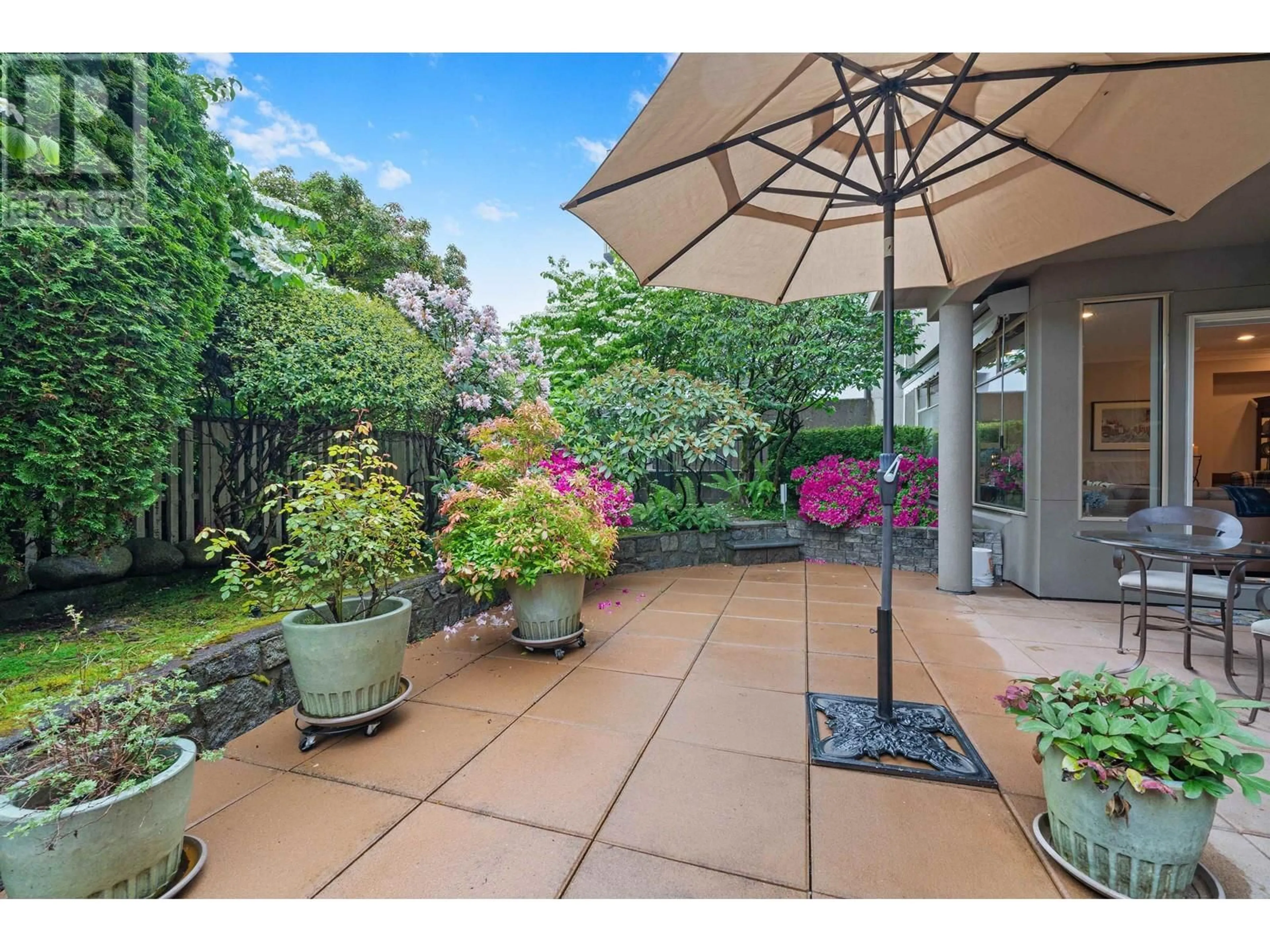 Patio, street for 203 - 1765 MARINE DRIVE, West Vancouver British Columbia V7V1J5