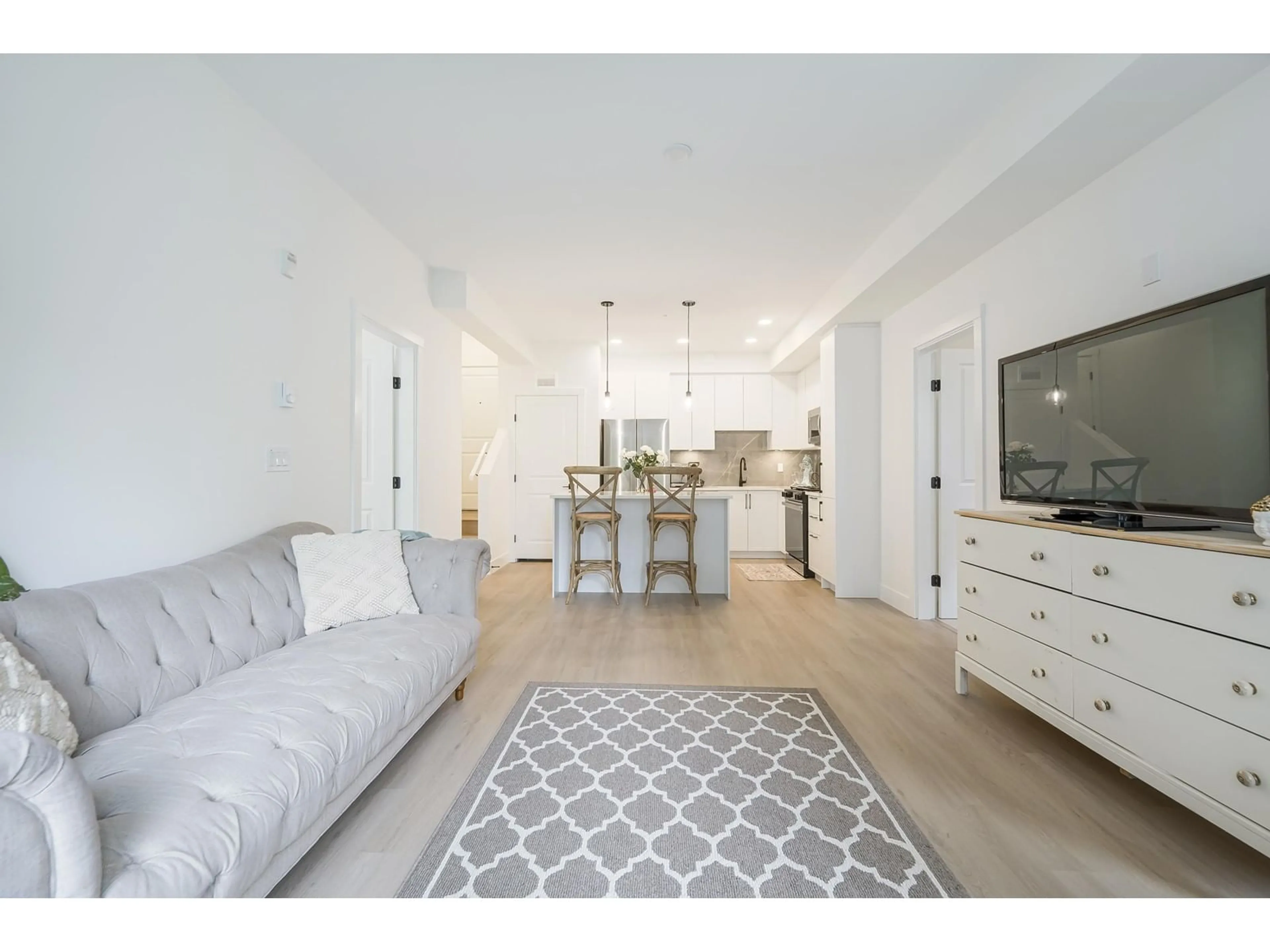 Open concept kitchen, unknown for 409 - 3480 146A, Surrey British Columbia V3P0H6