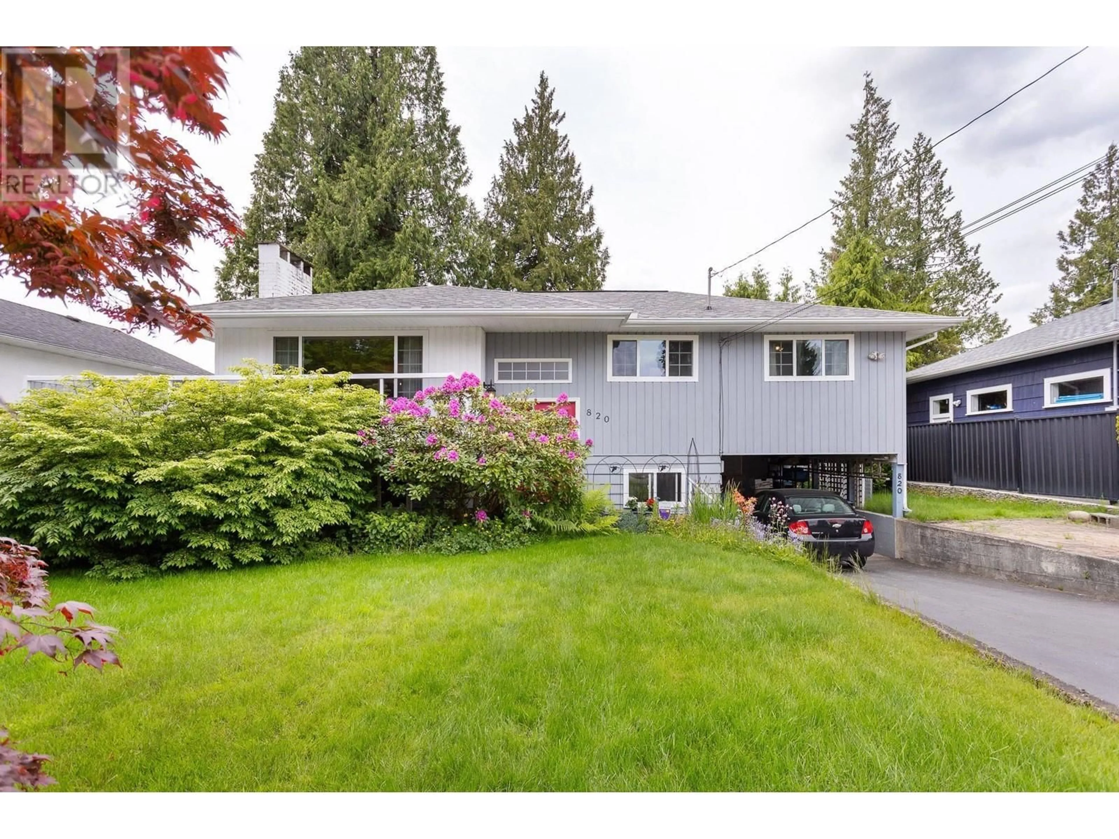 Home with vinyl exterior material, street for 820 CRESTWOOD DRIVE, Coquitlam British Columbia V3J5S5