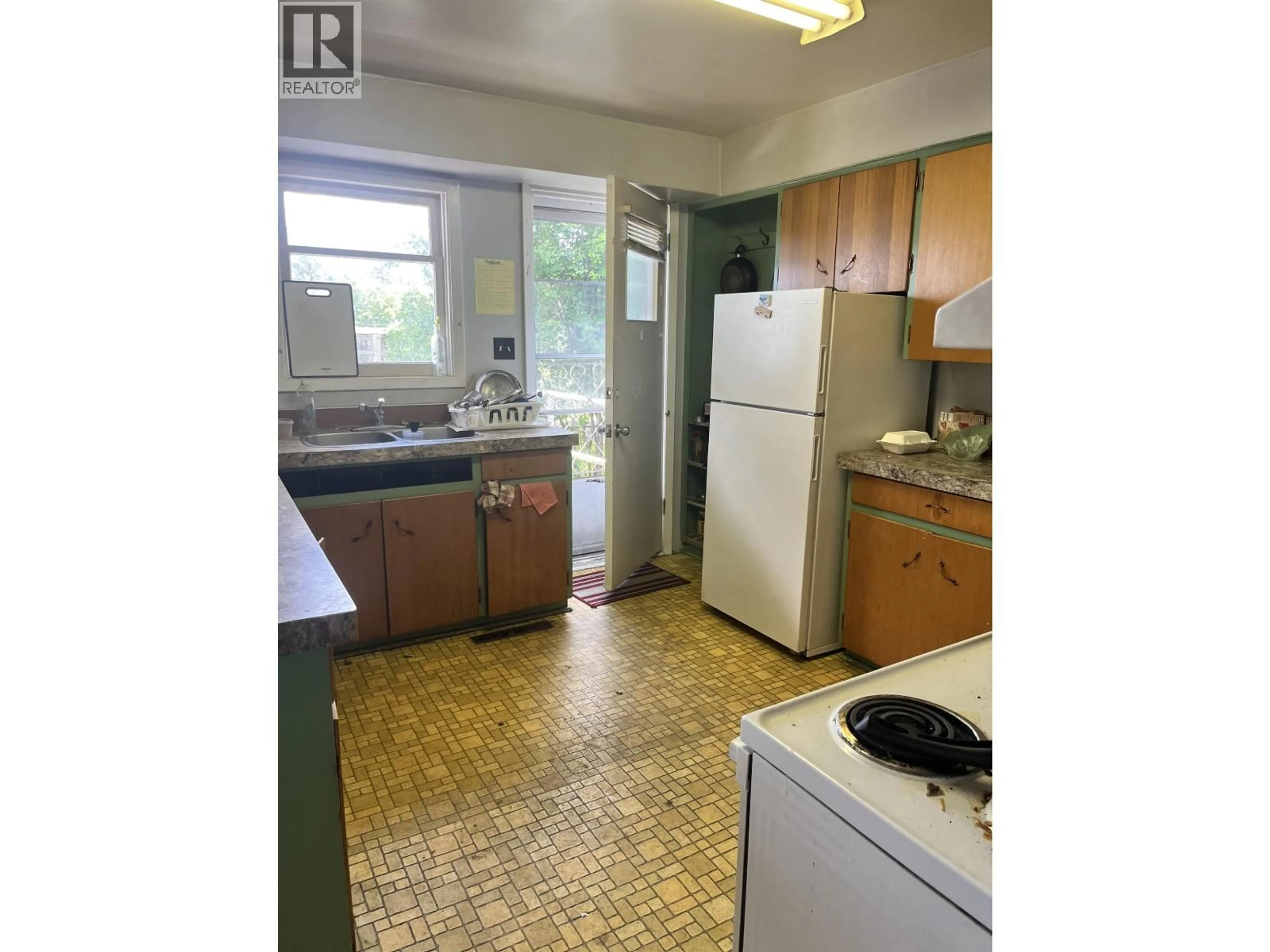 Standard kitchen, unknown for 4723 WALSH AVENUE, Terrace British Columbia V8G1Y7