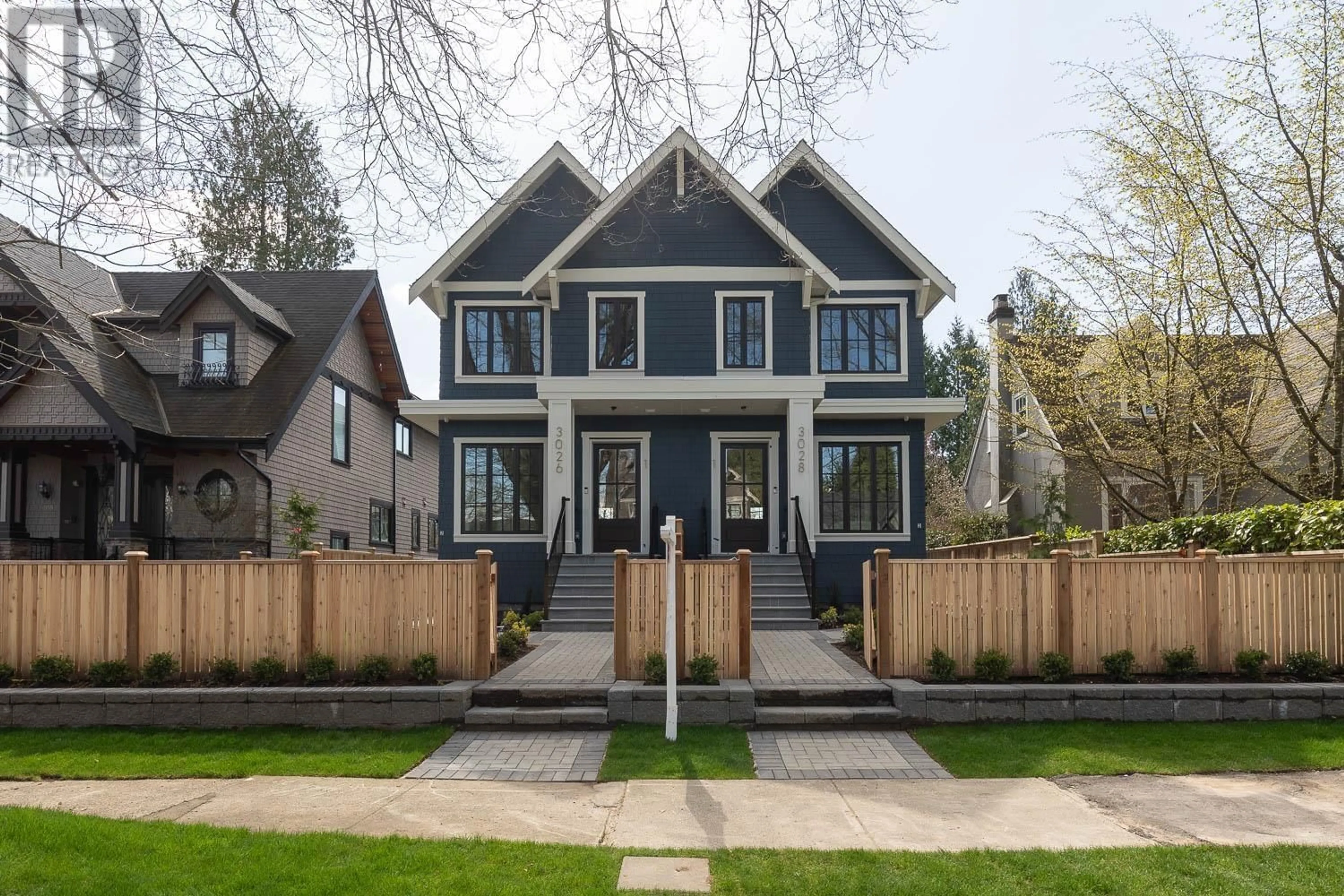Home with vinyl exterior material, street for 3028 32ND AVENUE, Vancouver British Columbia V6L2C1