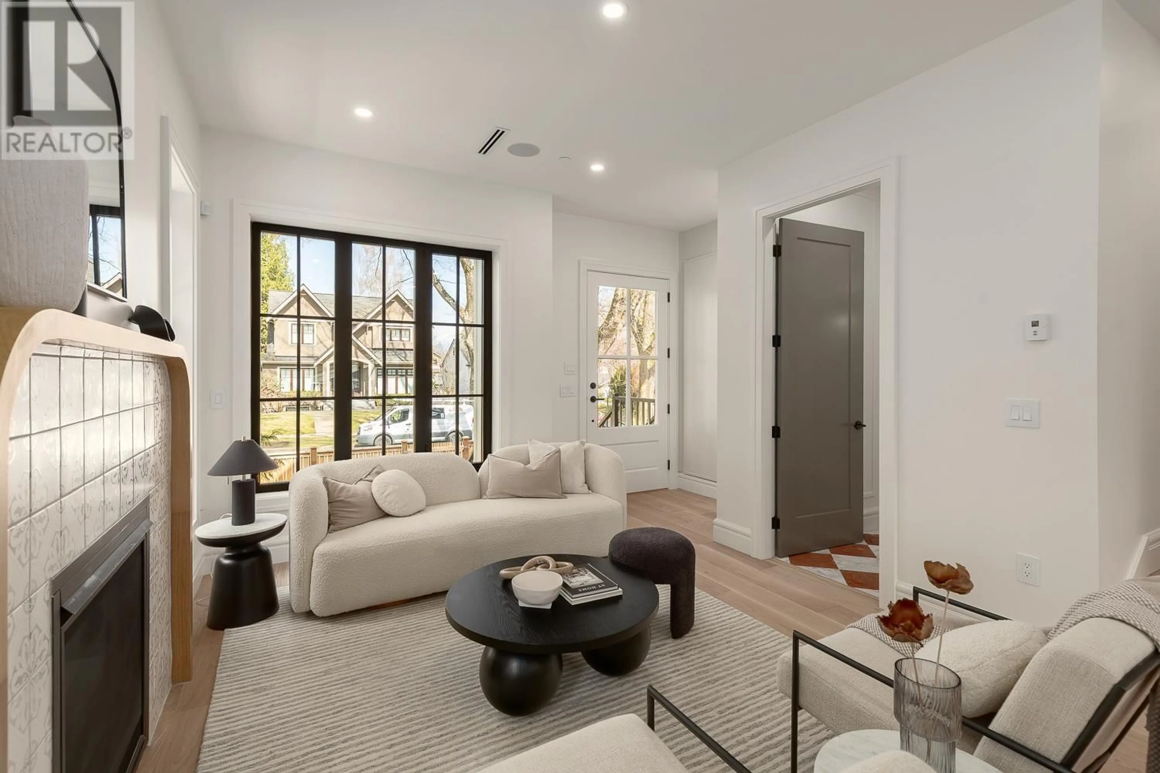 Living room with furniture, unknown for 3028 32ND AVENUE, Vancouver British Columbia V6L2C1