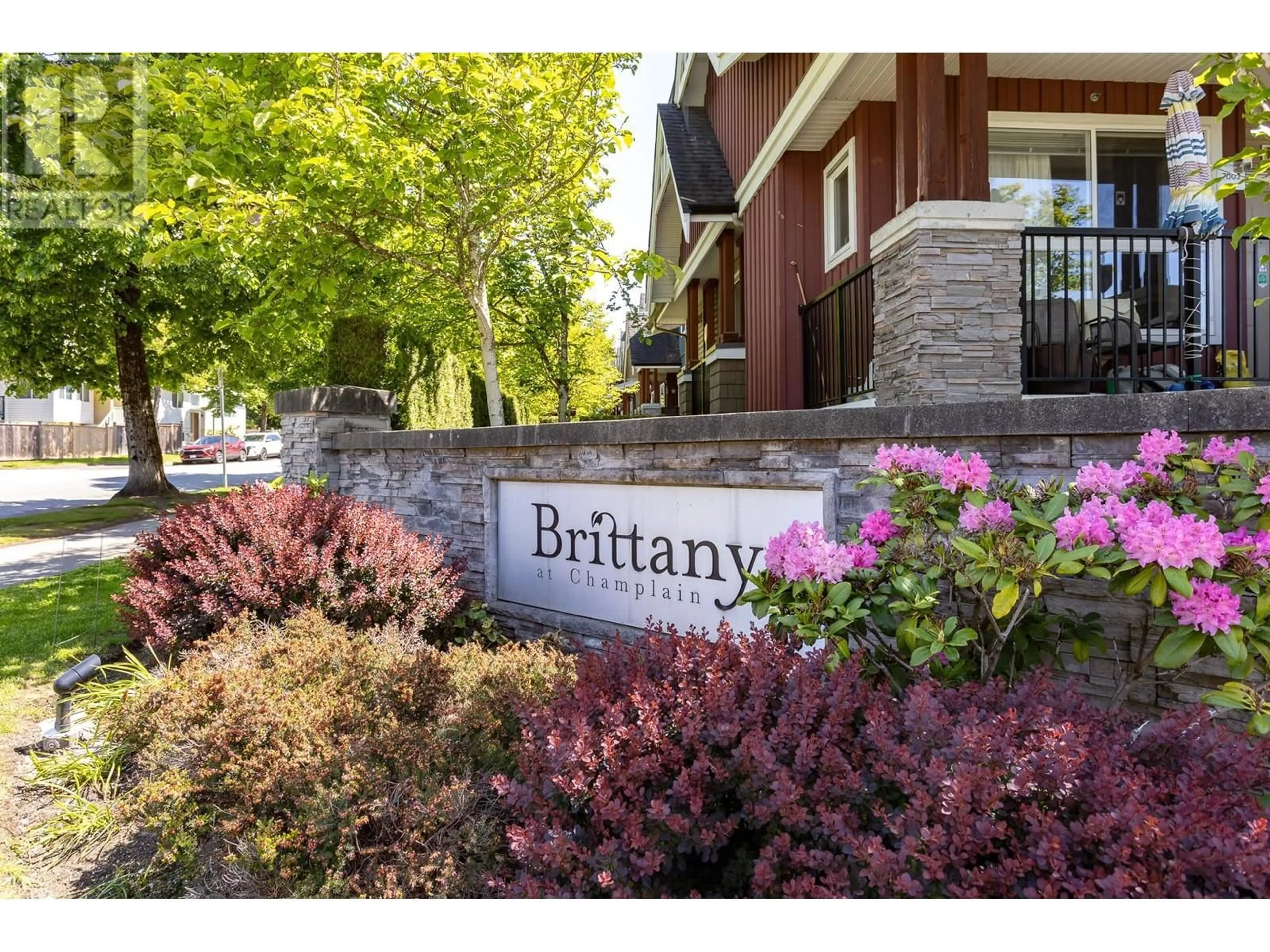 Indoor entryway for 12 - 3298 54TH AVENUE, Vancouver British Columbia V5S0A1