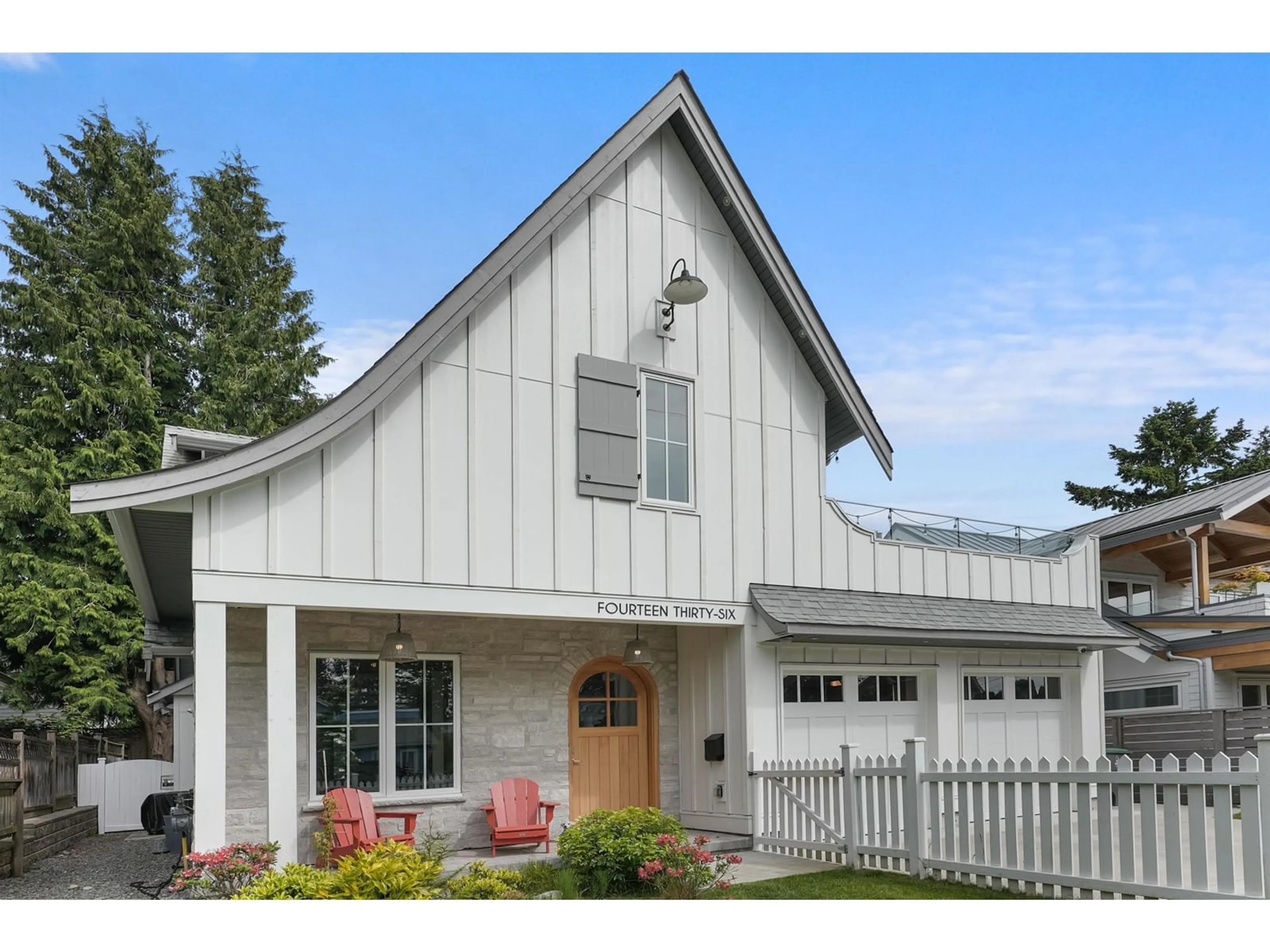 Home with vinyl exterior material, street for 1436 129B, Surrey British Columbia V4A3Z5