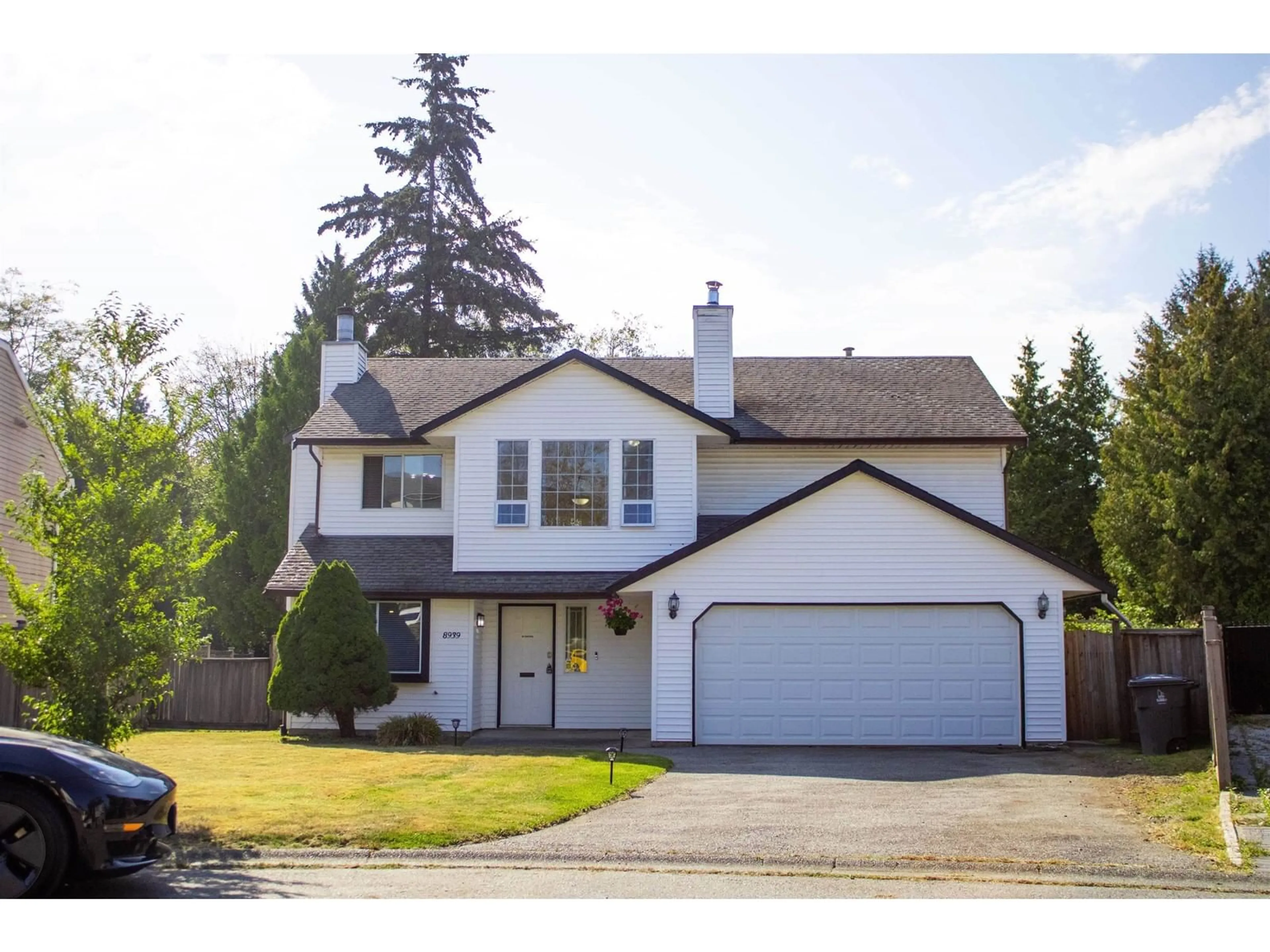 Home with vinyl exterior material, street for 8939 140A, Surrey British Columbia V3S4N7