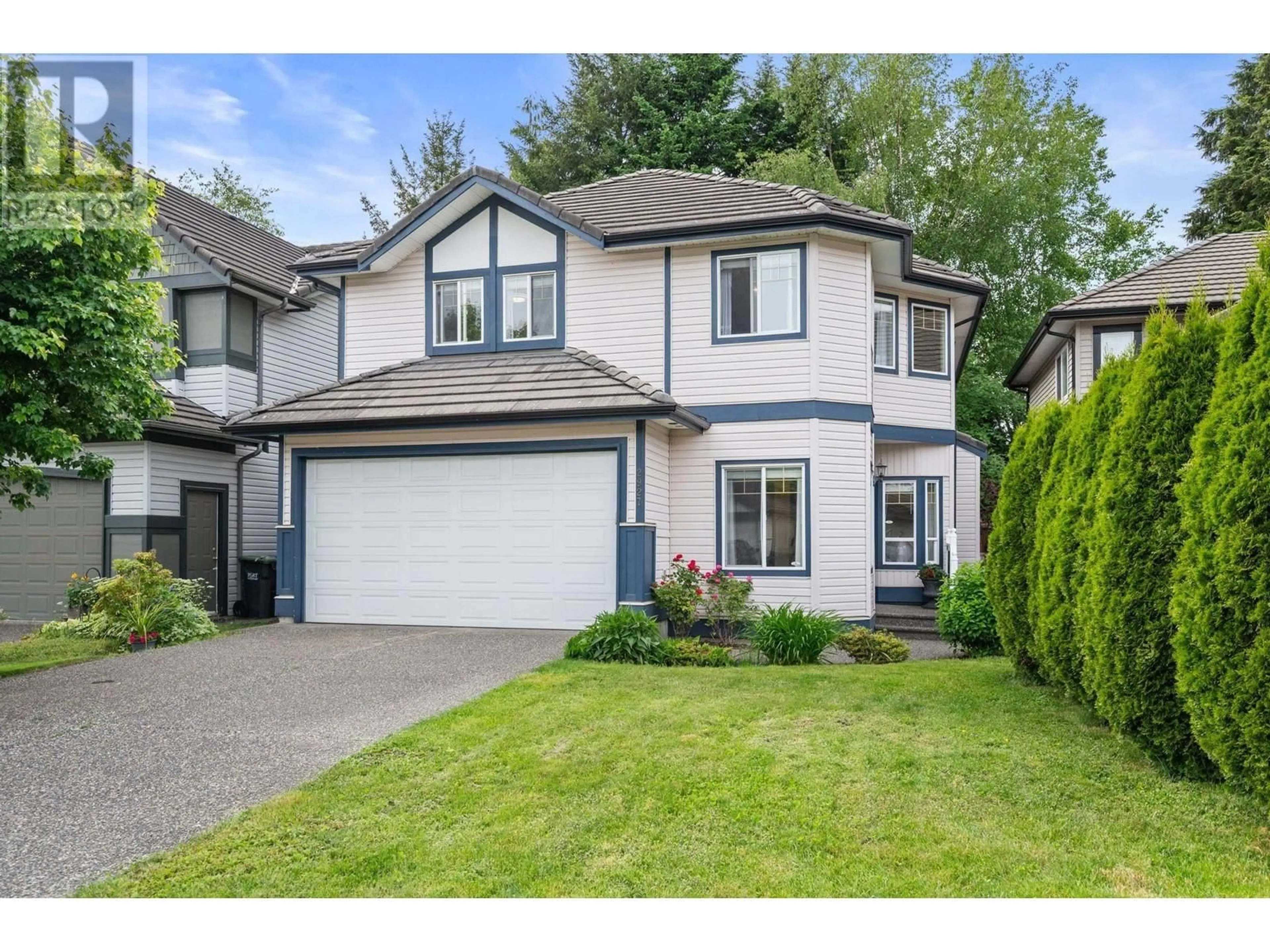 Home with vinyl exterior material, street for 2927 PARANA PLACE, Port Coquitlam British Columbia V3B8A8