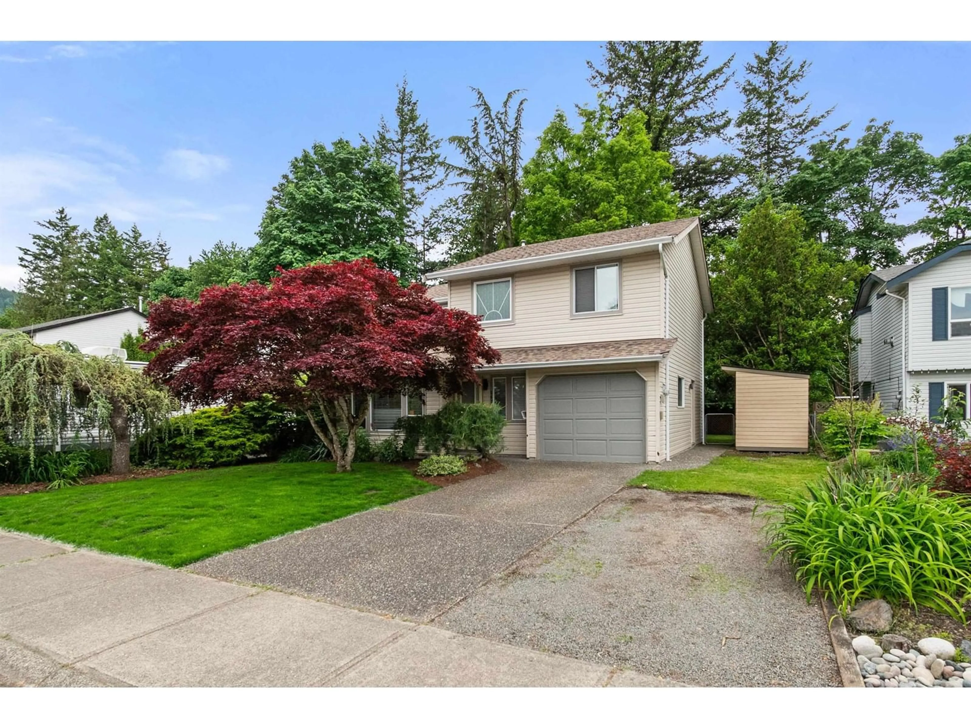 Home with vinyl exterior material, street for 5673 HIPWELL PLACE, Chilliwack British Columbia V2R3C3