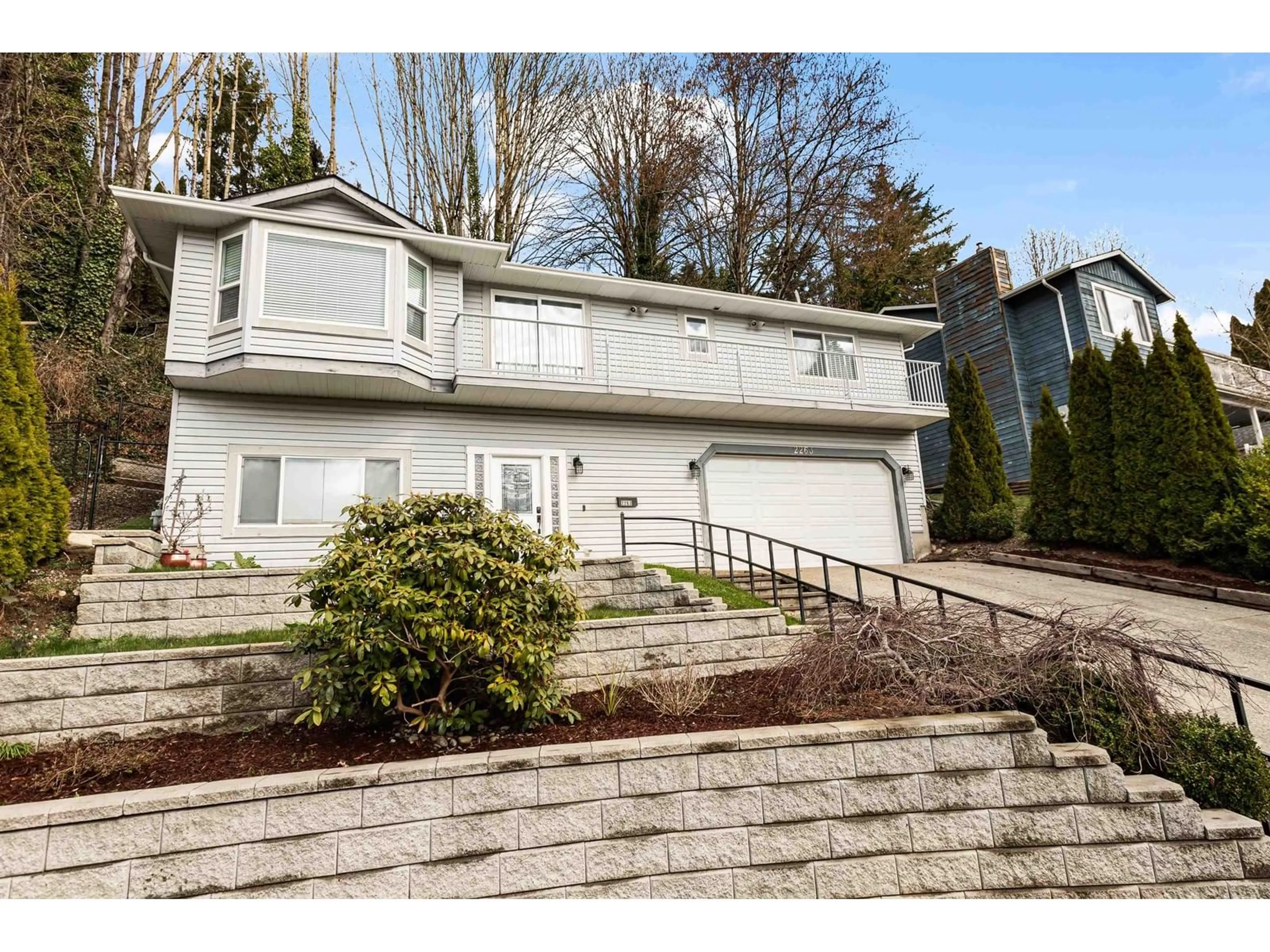 A pic from outside/outdoor area/front of a property/back of a property/a pic from drone, street for 2263 SENTINEL, Abbotsford British Columbia V2S5C9