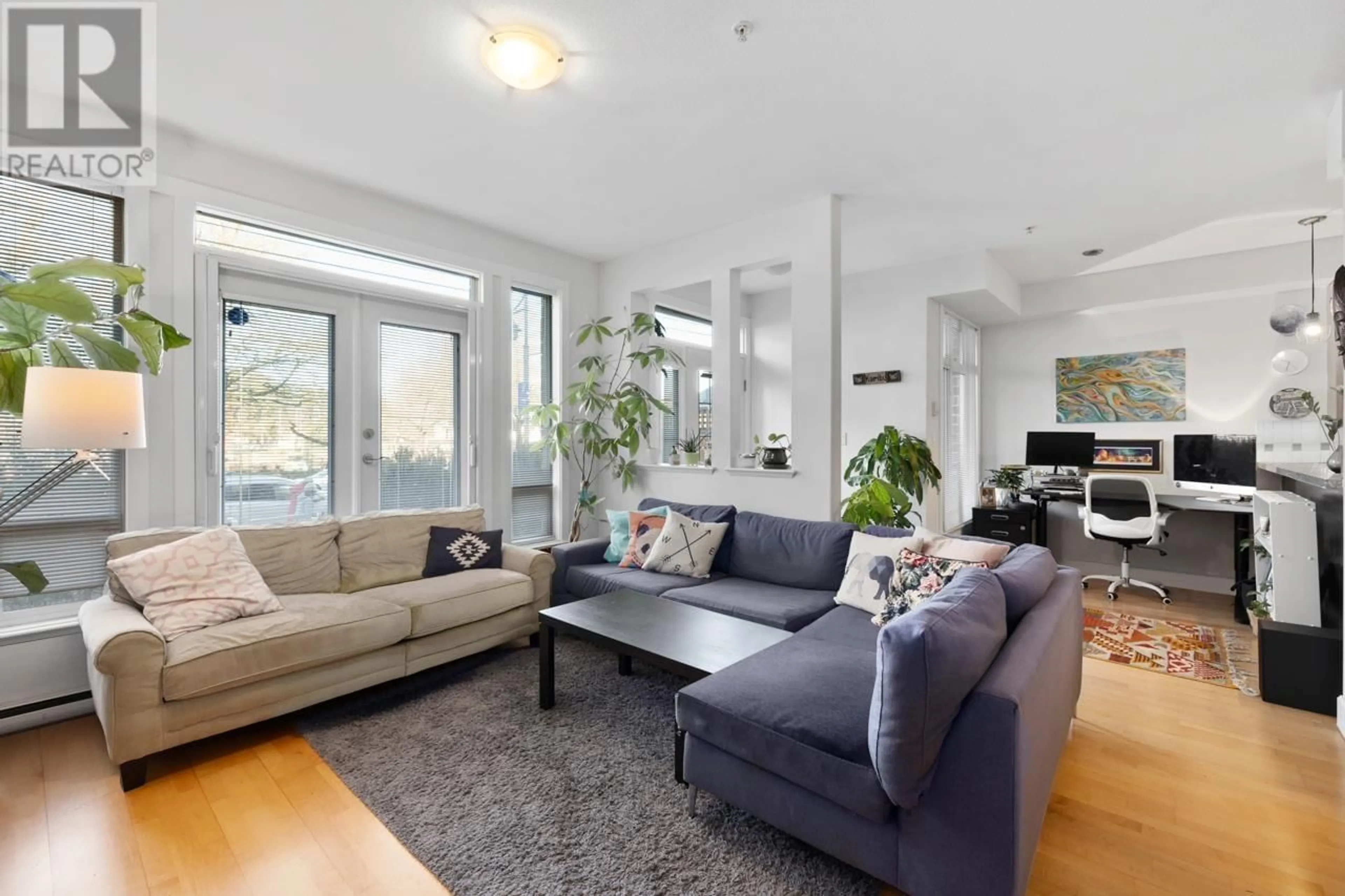 Living room with furniture, unknown for 117 - 4280 MONCTON STREET, Richmond British Columbia V7E6T4