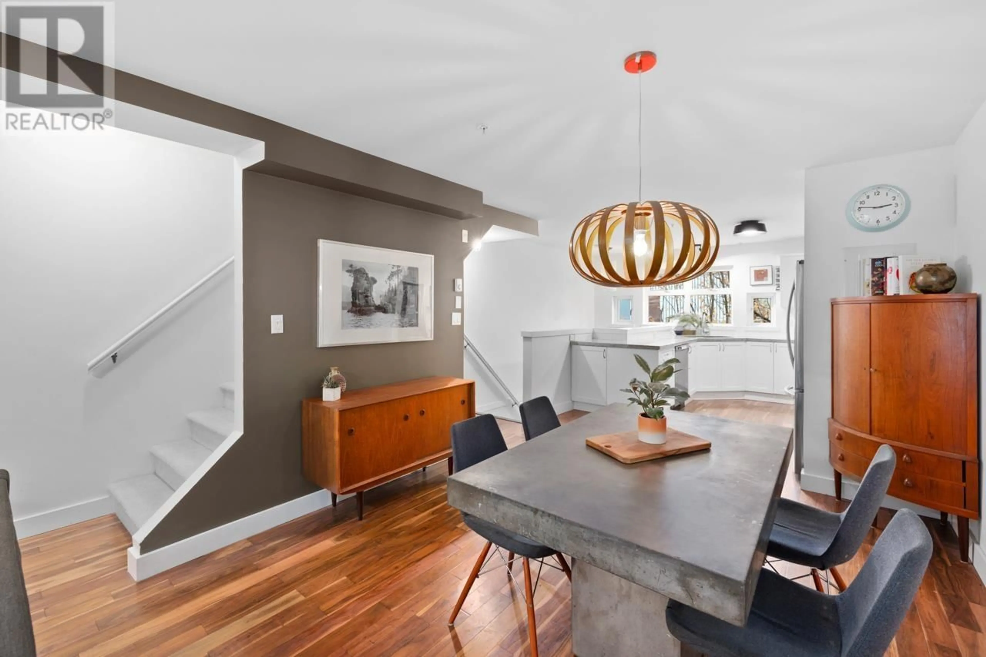 Dining room, wood/laminate floor for 1682 PENDER STREET, Vancouver British Columbia V5L1W3