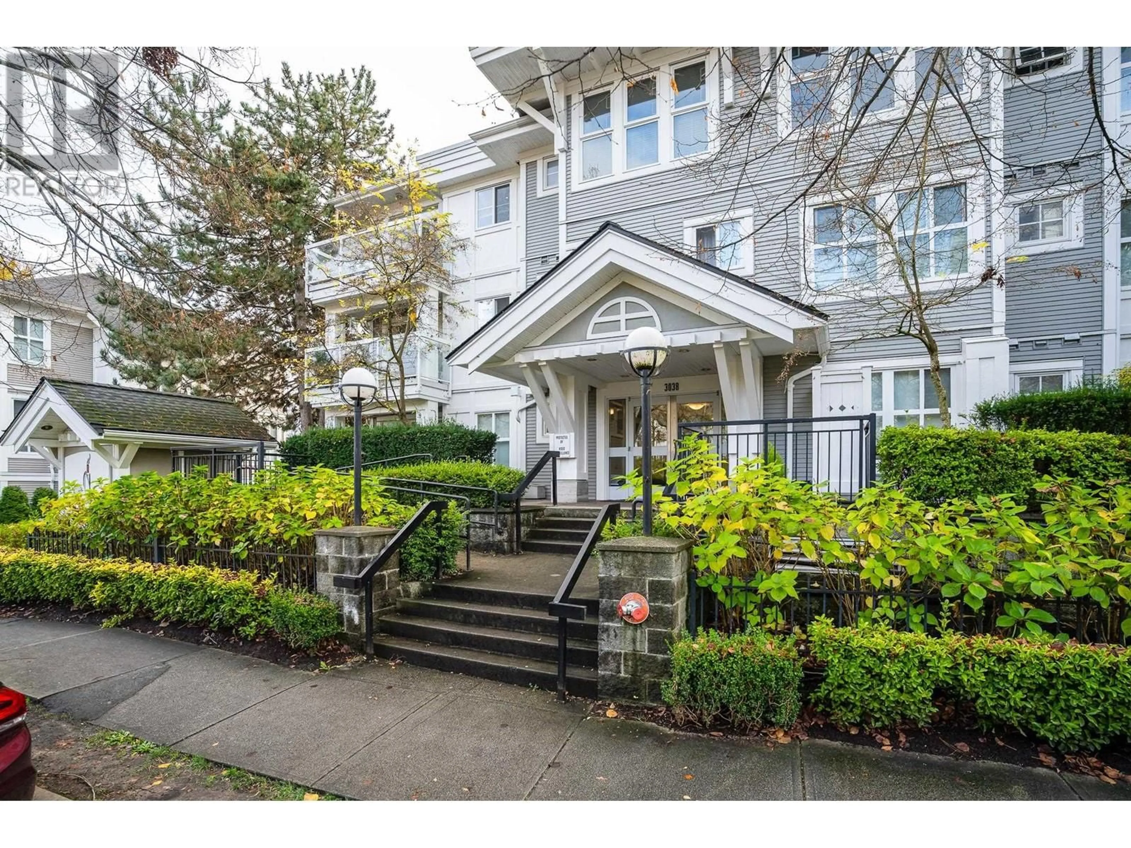 Indoor entryway for 207 - 3038 KENT AVENUE SOUTH, Vancouver British Columbia V5S4V8