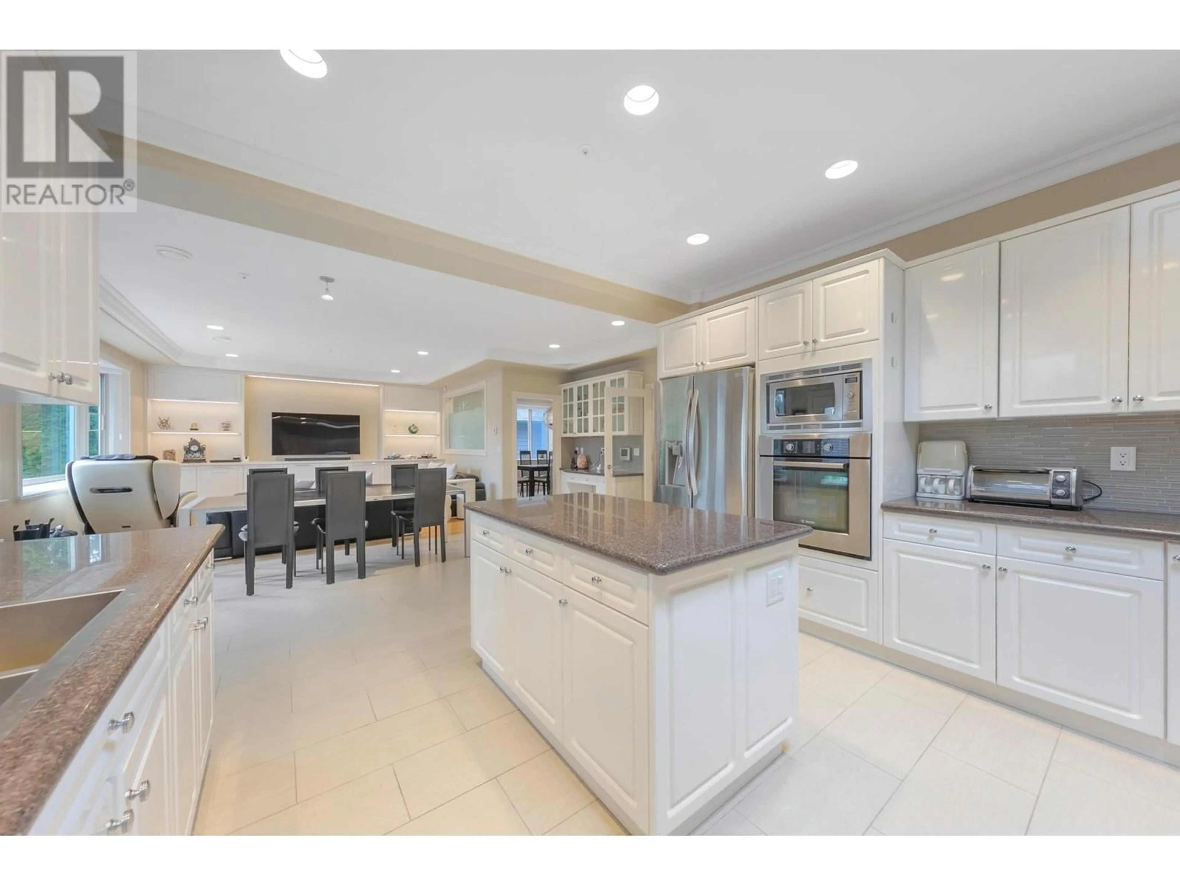 Open concept kitchen, ceramic/tile floor for 1688 61ST AVENUE, Vancouver British Columbia V6P2C3