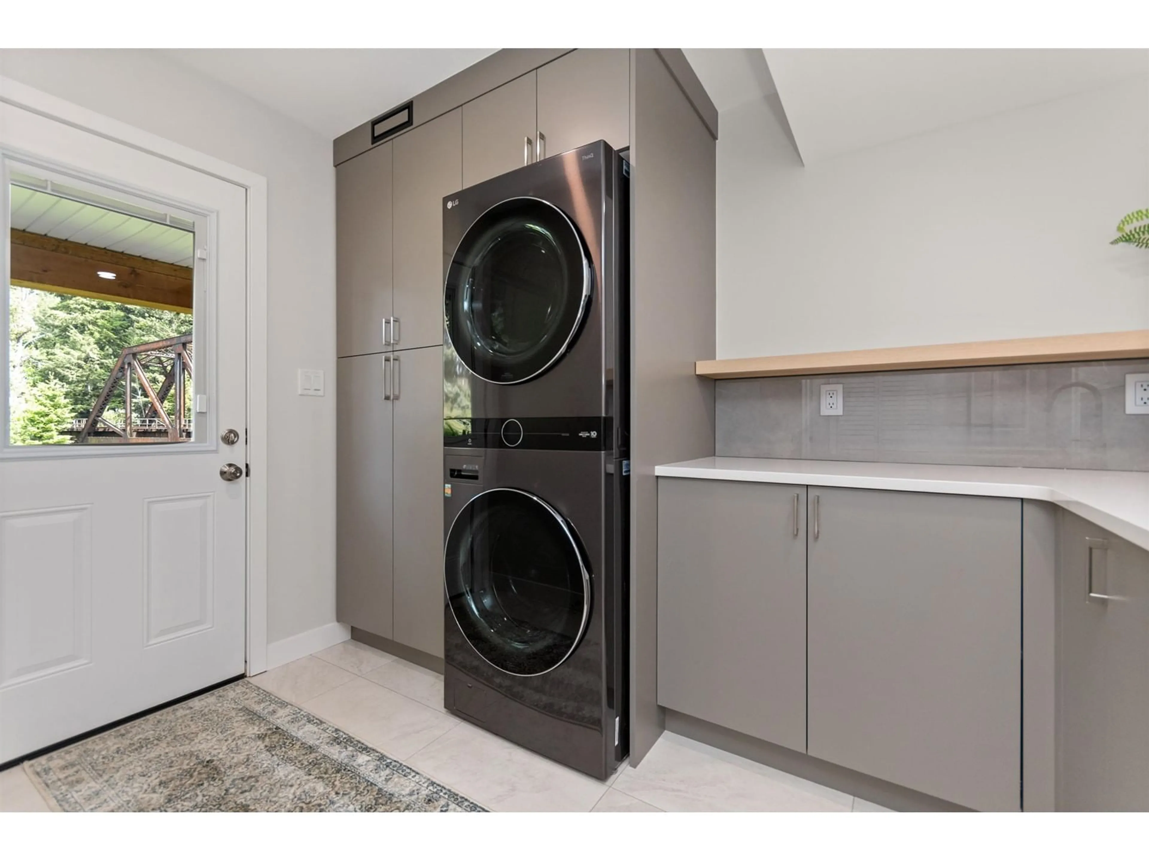 Laundry room for 775 OLSON AVENUE, Hope British Columbia V0X1L0