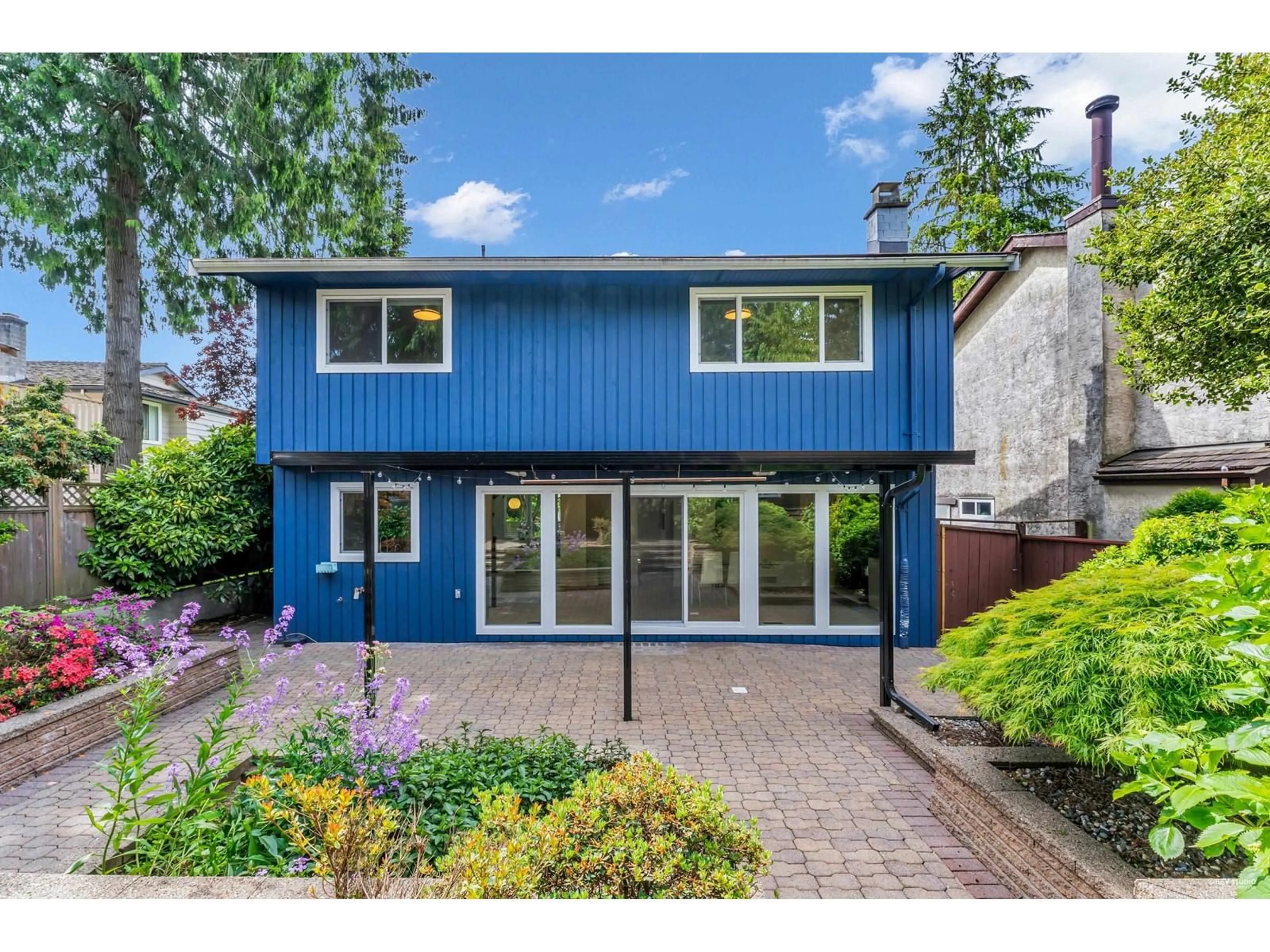 Home with vinyl exterior material, street for 11881 REDWOOD, Delta British Columbia V4E3B1