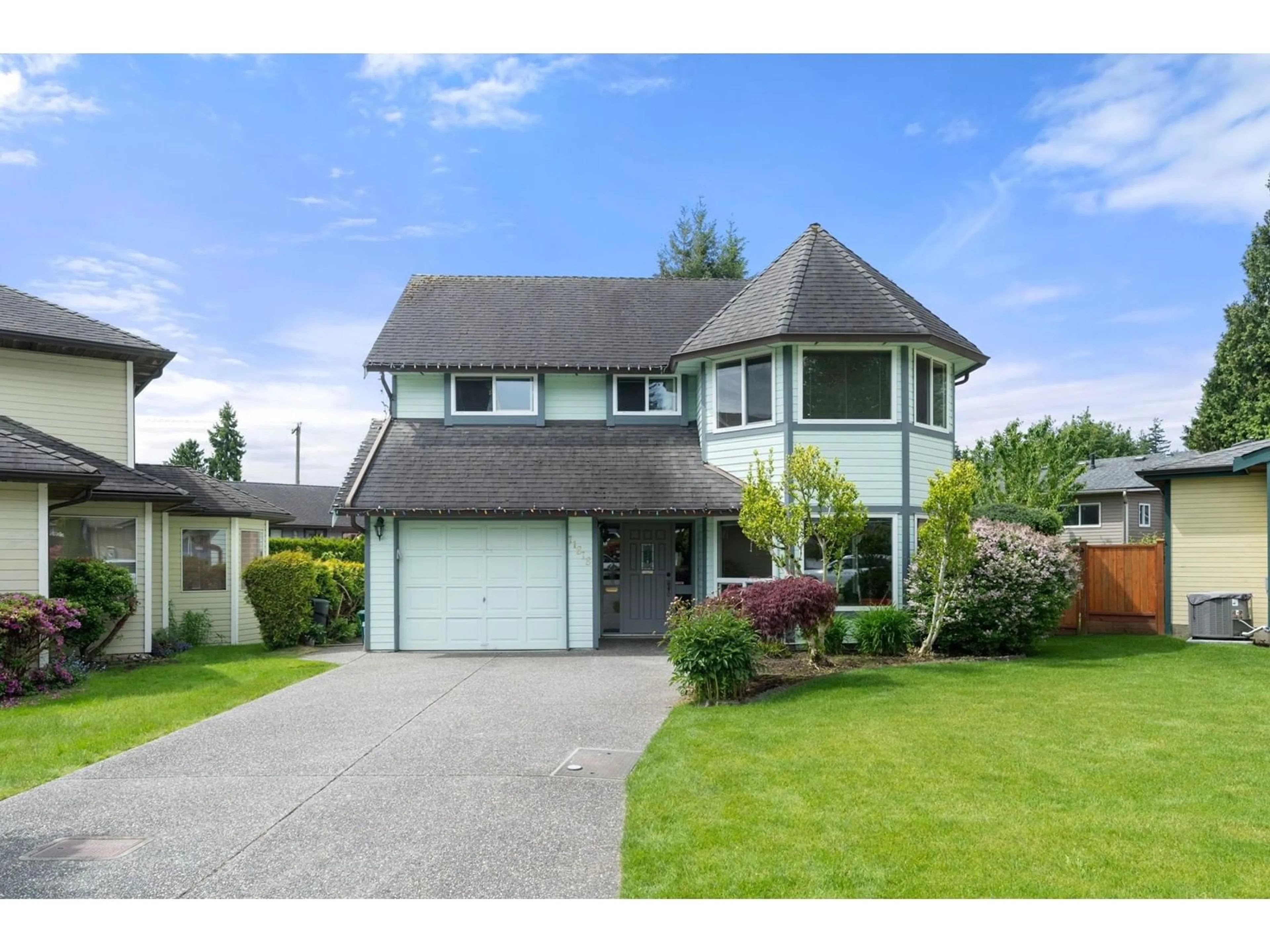 Home with vinyl exterior material, street for 11818 WOODLYNN, Delta British Columbia V4E3G6