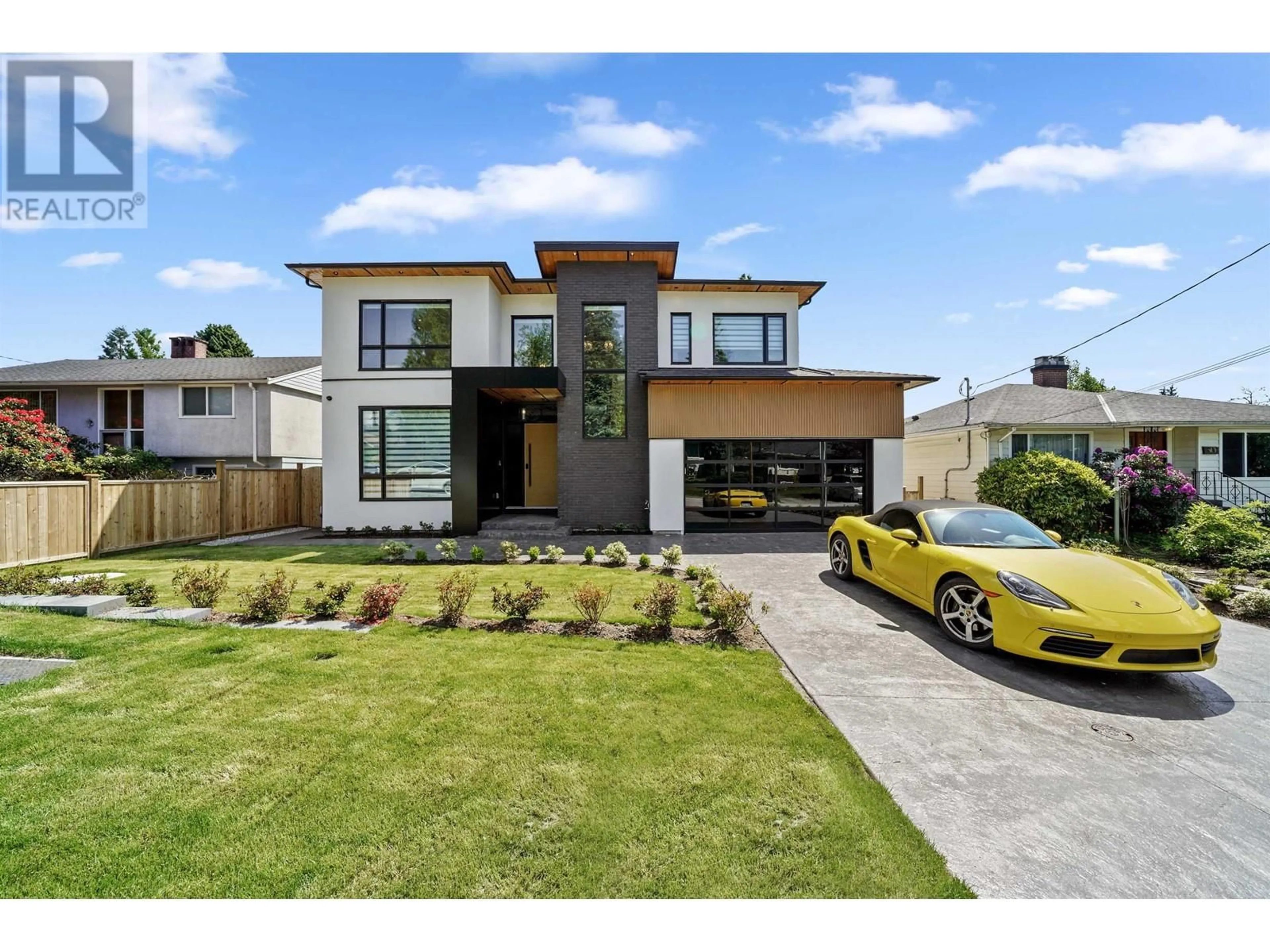 Home with brick exterior material, street for 612 CHAPMAN AVENUE, Coquitlam British Columbia V3J4A3