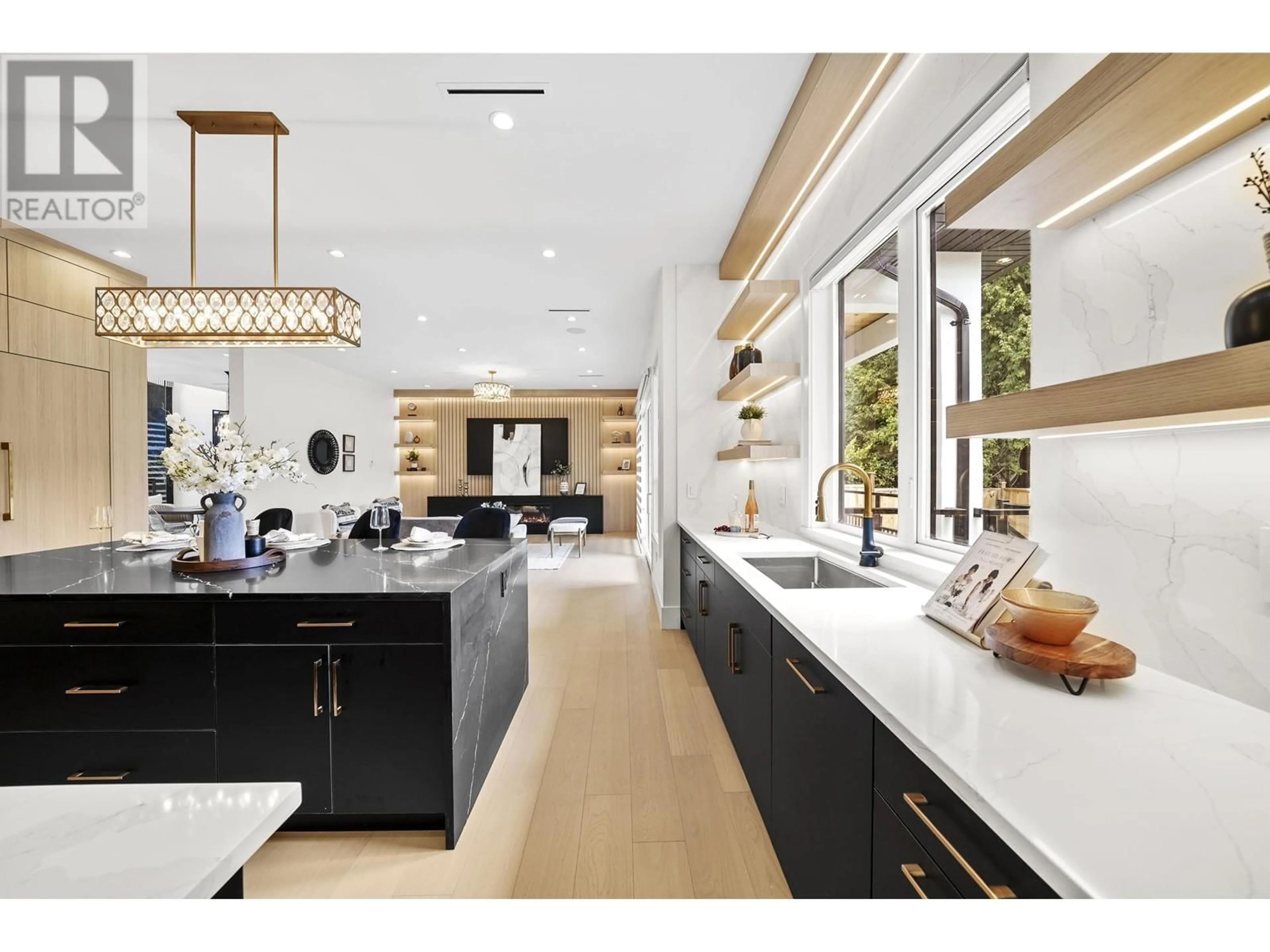 Open concept kitchen, unknown for 612 CHAPMAN AVENUE, Coquitlam British Columbia V3J4A3