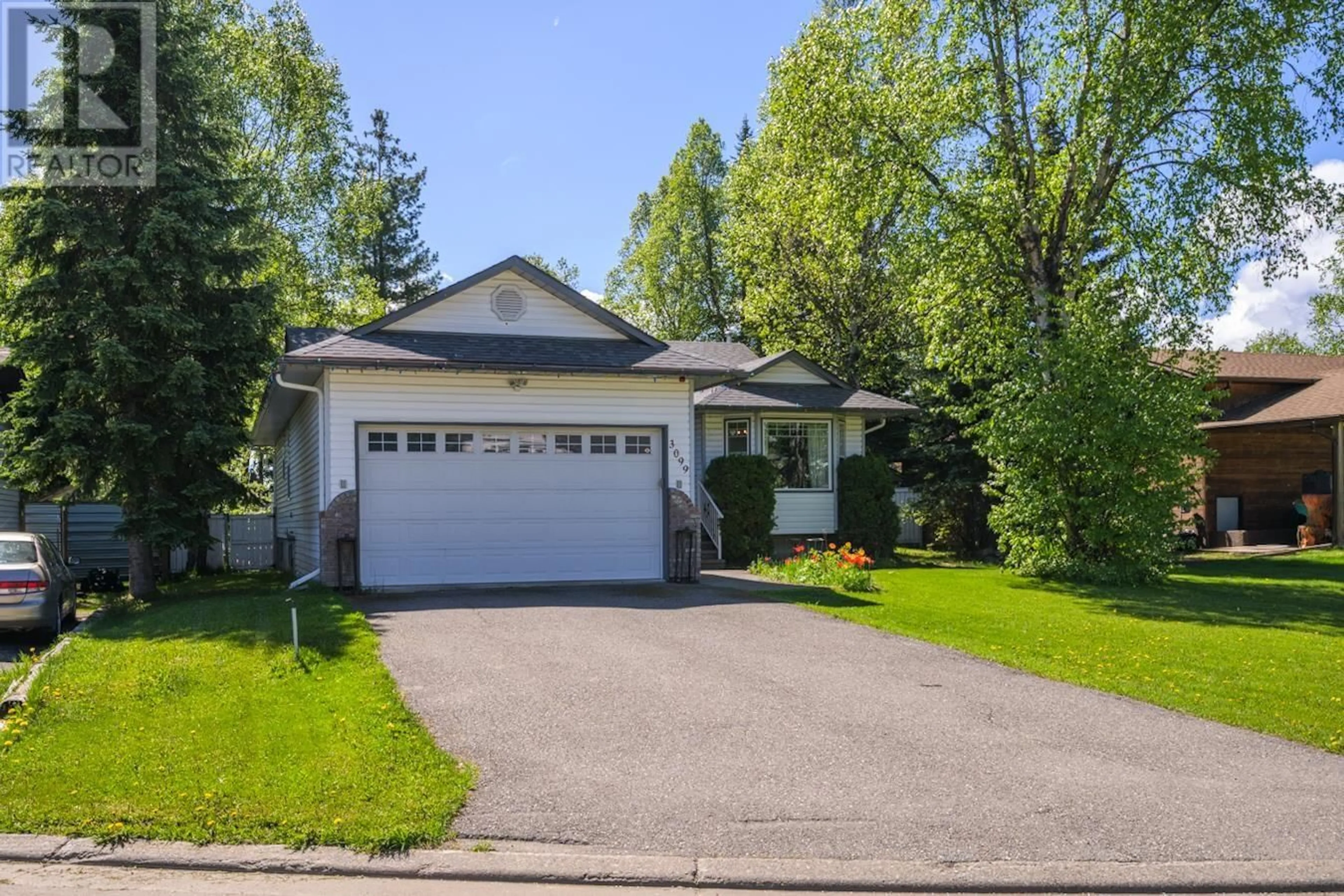 Home with vinyl exterior material, street for 3099 WHITESAIL PLACE, Prince George British Columbia V2K4E3